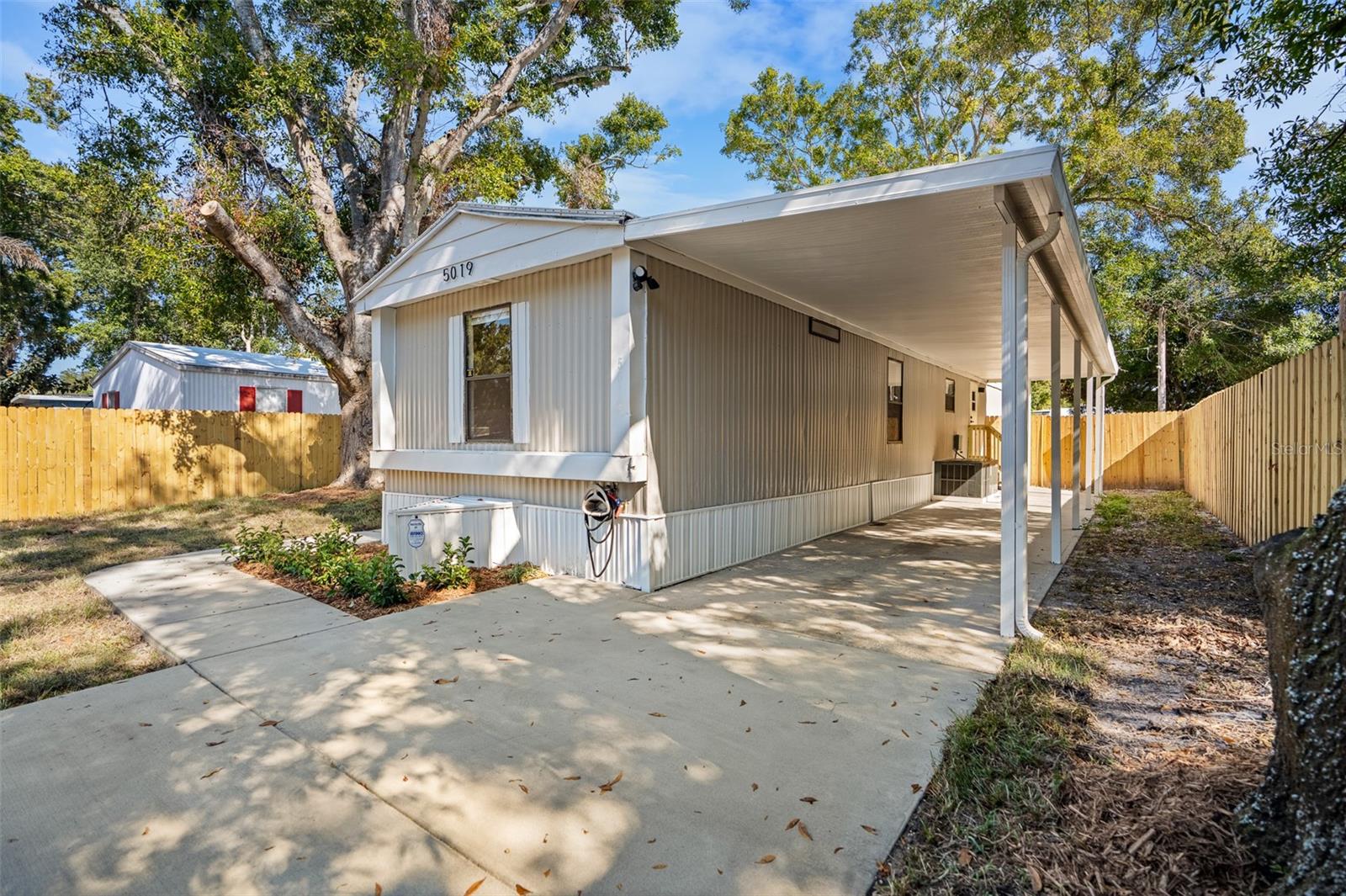 BAYNARD LEE JR 2 - Residential