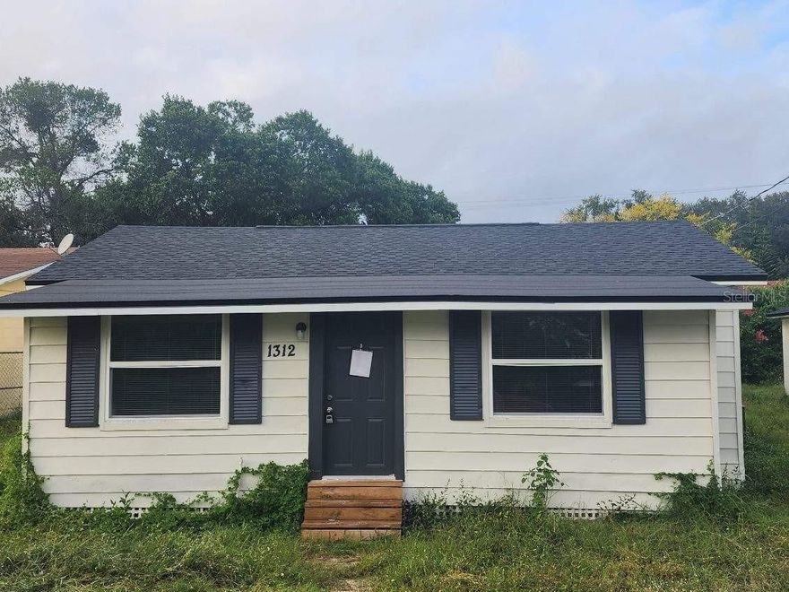 Welcome to this super cute and very clean 2/1 home! NEW appliances and fixtures throughout! The kitchen is gorgeous and is ready to go with the STAINLESS STEEL appliances! They are beautiful. The bathroom is stunning and has new fixtures as well! This home has a nice back yard with beautiful bushes/trees.  There is room to make it your own outdoor area!