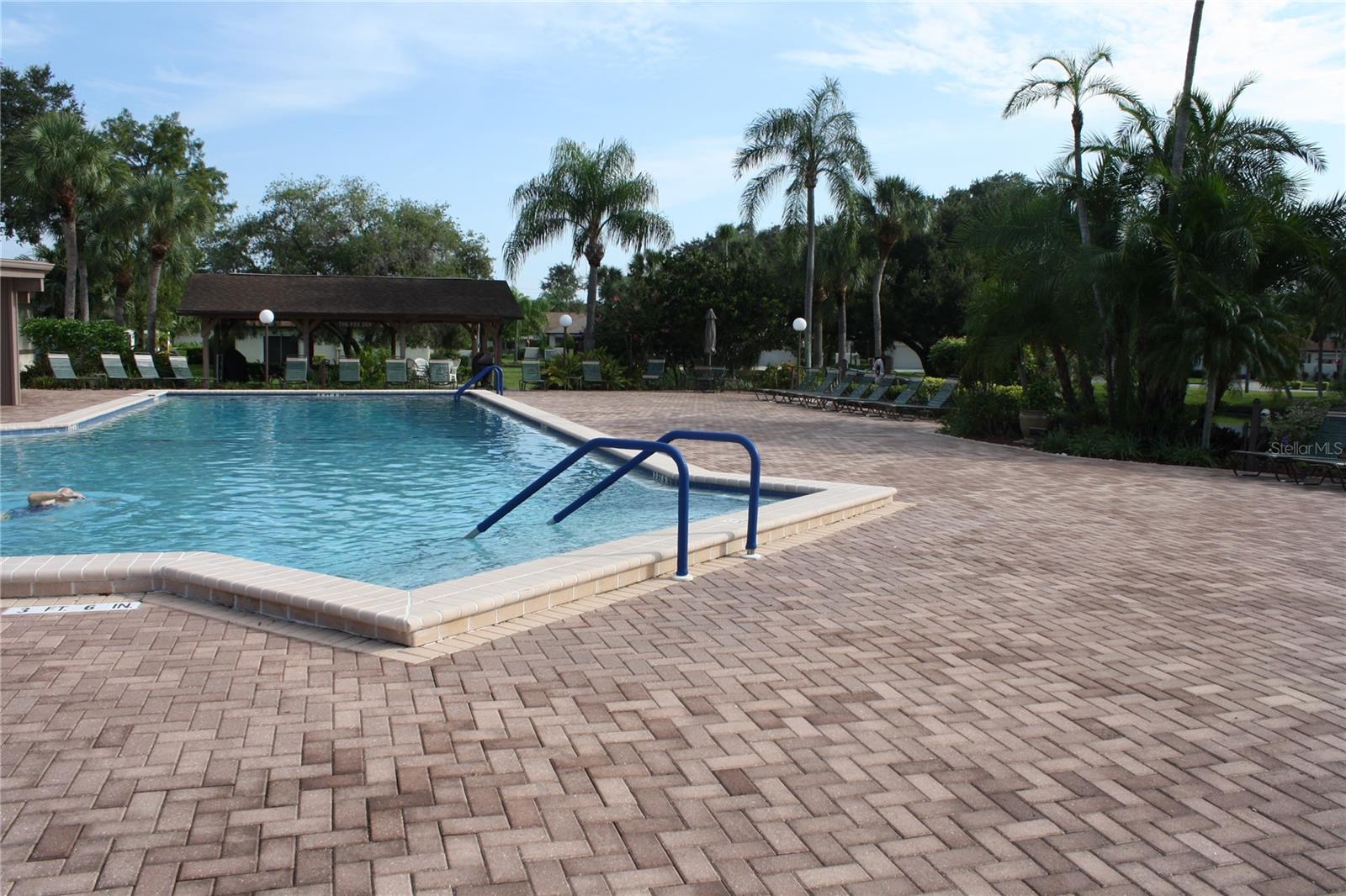 FOXWOOD - Residential