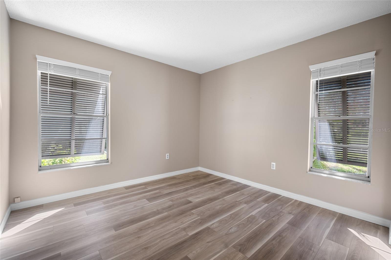 FOXWOOD - Residential