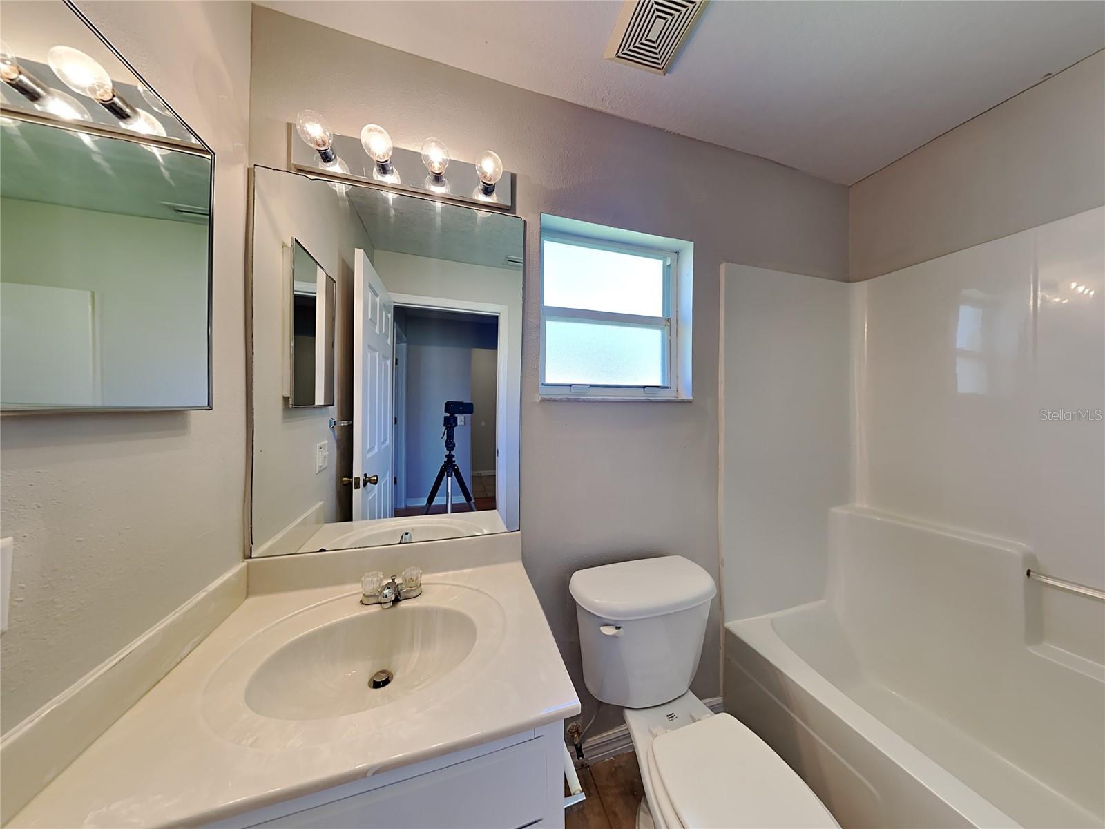 LAKE MARION GOLF RESORT - Residential Lease