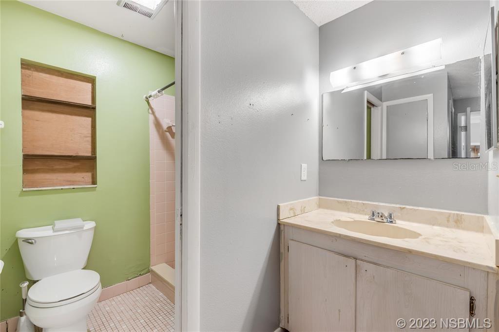 Detwilers N 650 Ft Lt 02 16 17 34 New Smyrna Beach - Residential Lease