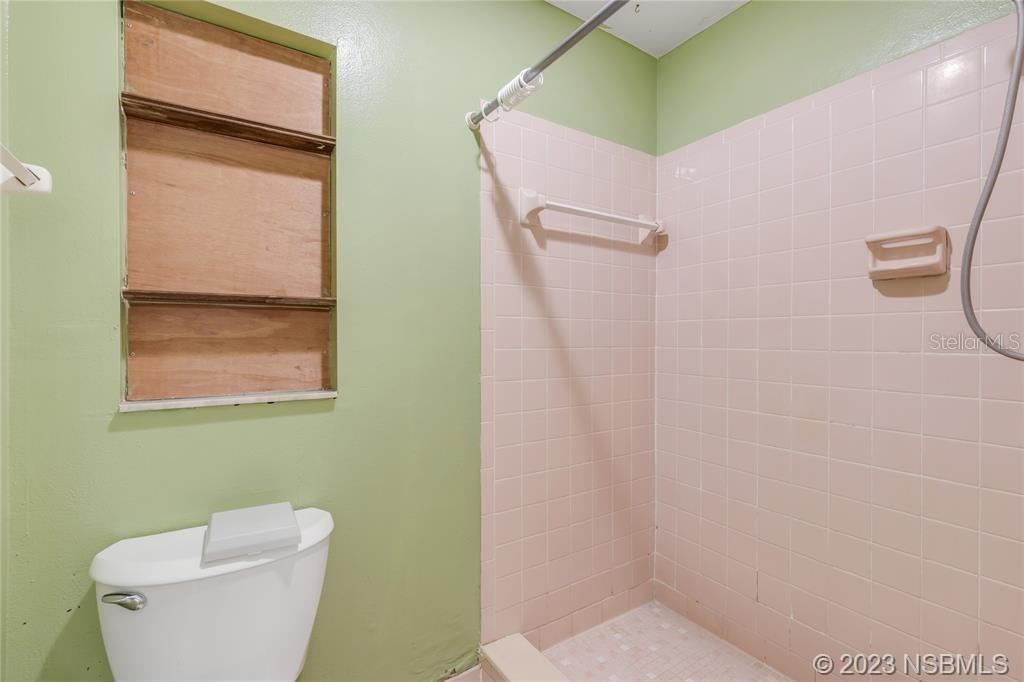 Detwilers N 650 Ft Lt 02 16 17 34 New Smyrna Beach - Residential Lease