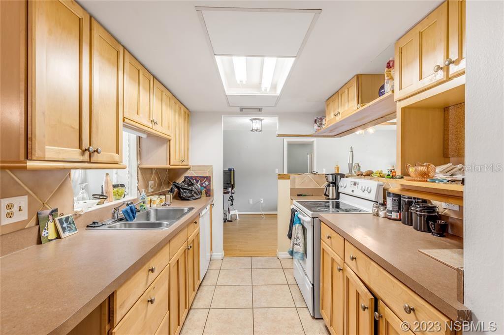 Detwilers N 650 Ft Lt 02 16 17 34 New Smyrna Beach - Residential Lease