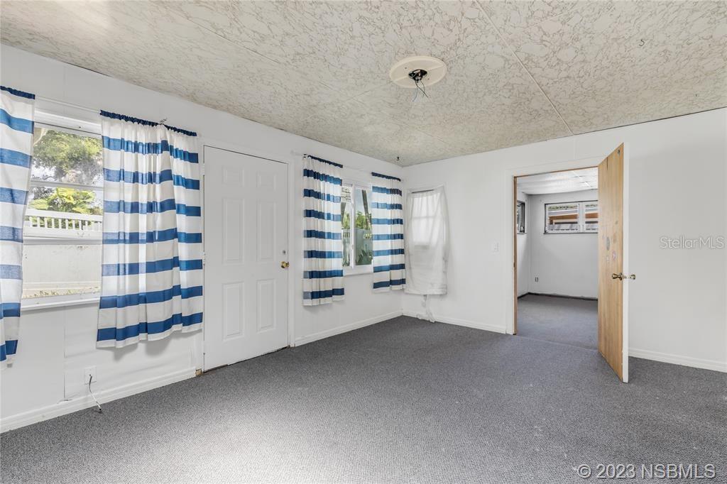 Detwilers N 650 Ft Lt 02 16 17 34 New Smyrna Beach - Residential Lease