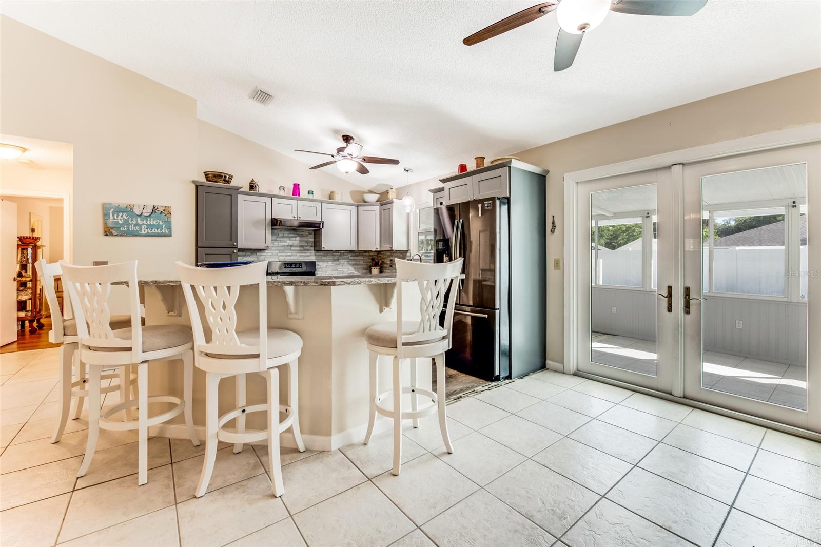 Florida Shores 01 - Residential