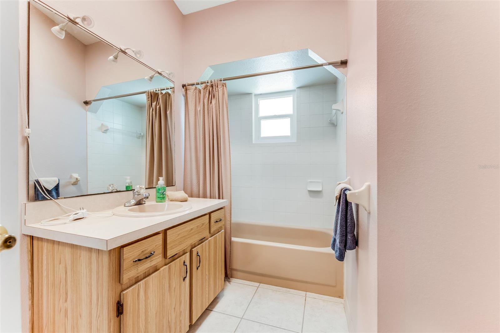 Florida Shores 01 - Residential