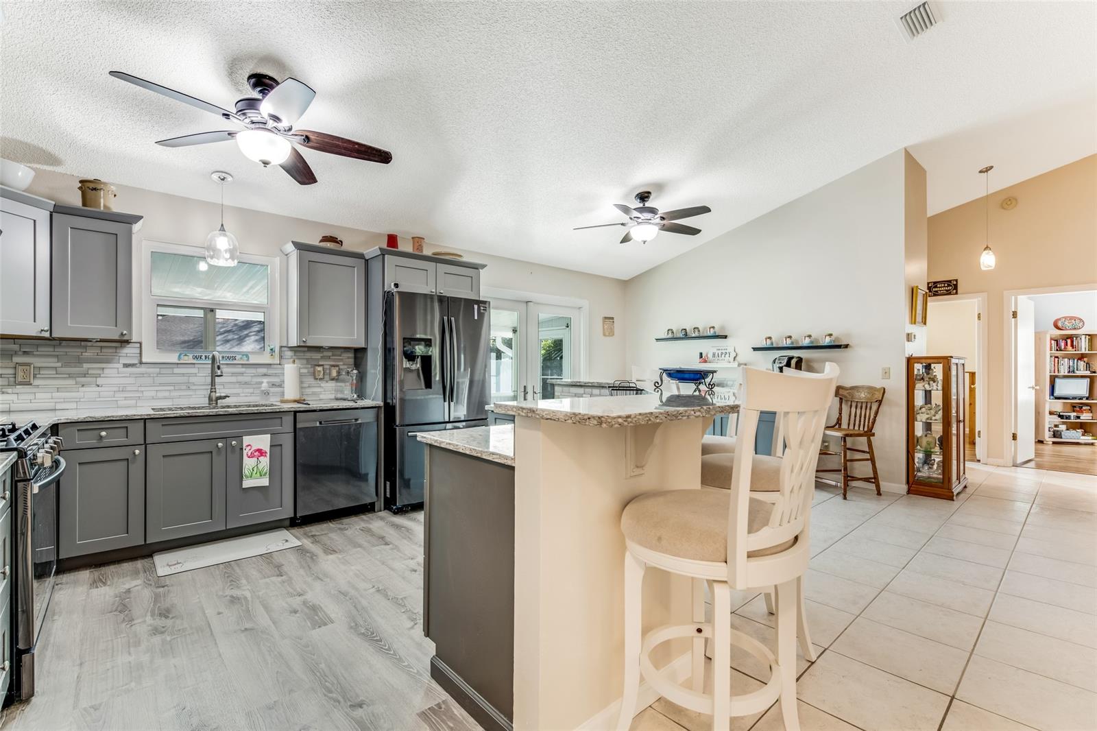 Florida Shores 01 - Residential