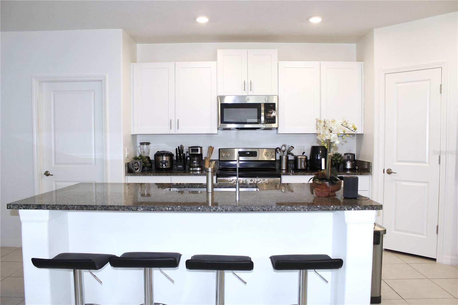 MANORS/CYPRESS RANCH - Residential