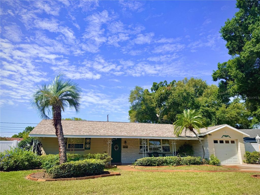 Photo of 6086 28th Avenue N, St Petersburg, FL 33710 (MLS # TB8521902)