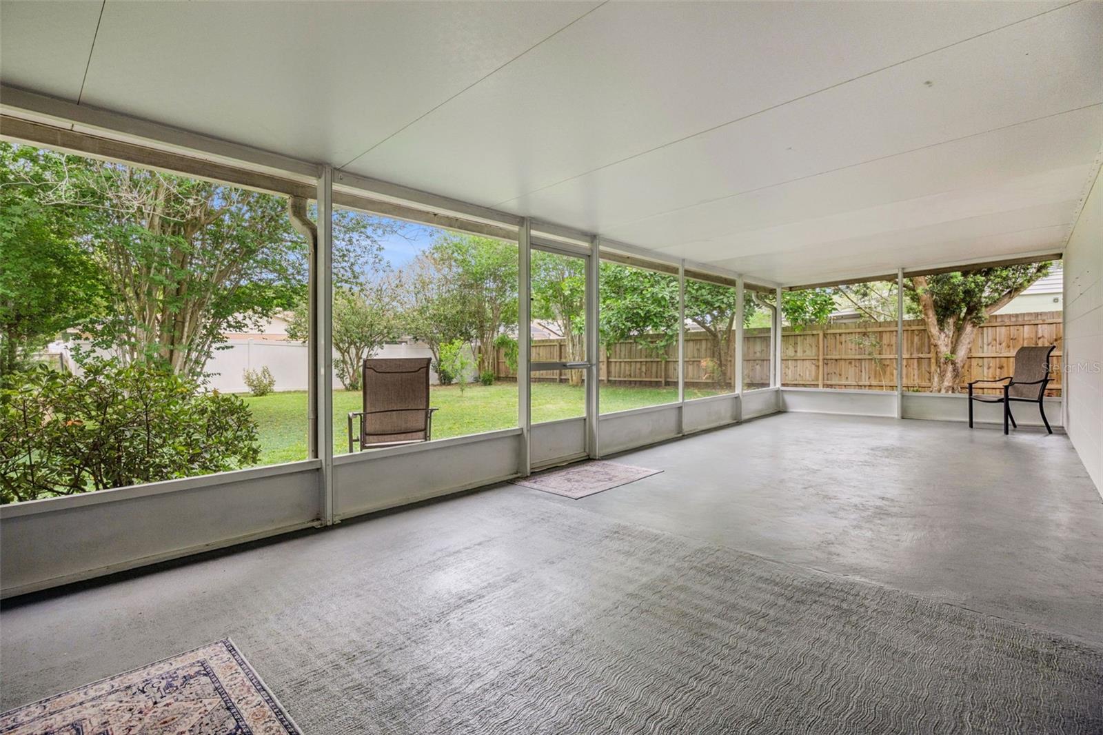 LAKE SHORE GARDENS ADD 02 - Residential