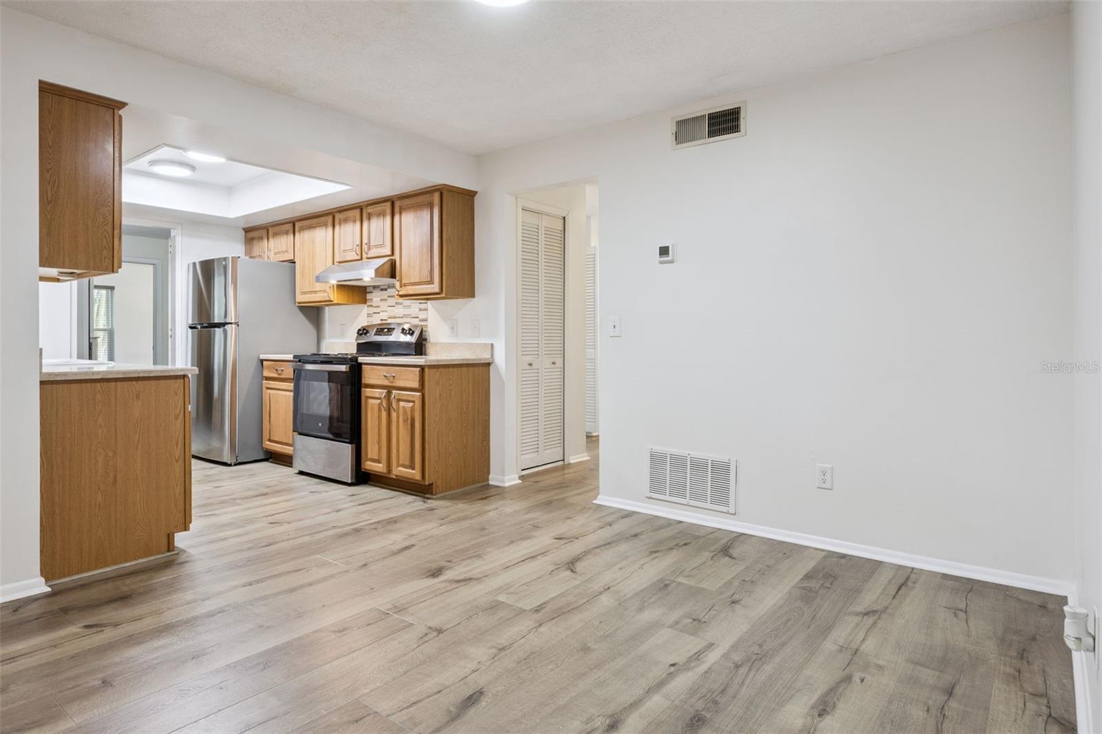 LAKE SHORE GARDENS ADD 02 - Residential