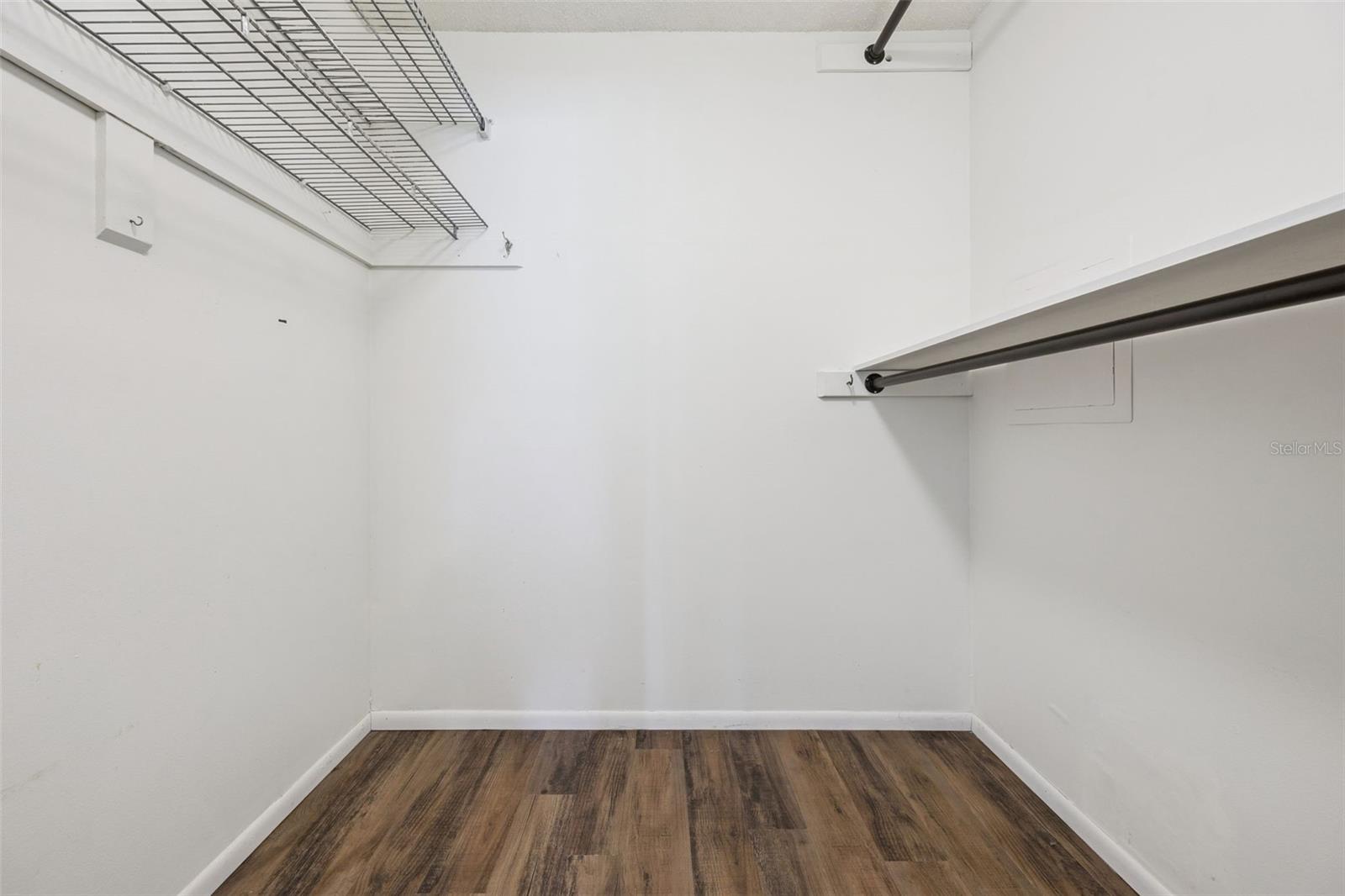 LAKE SHORE GARDENS ADD 02 - Residential