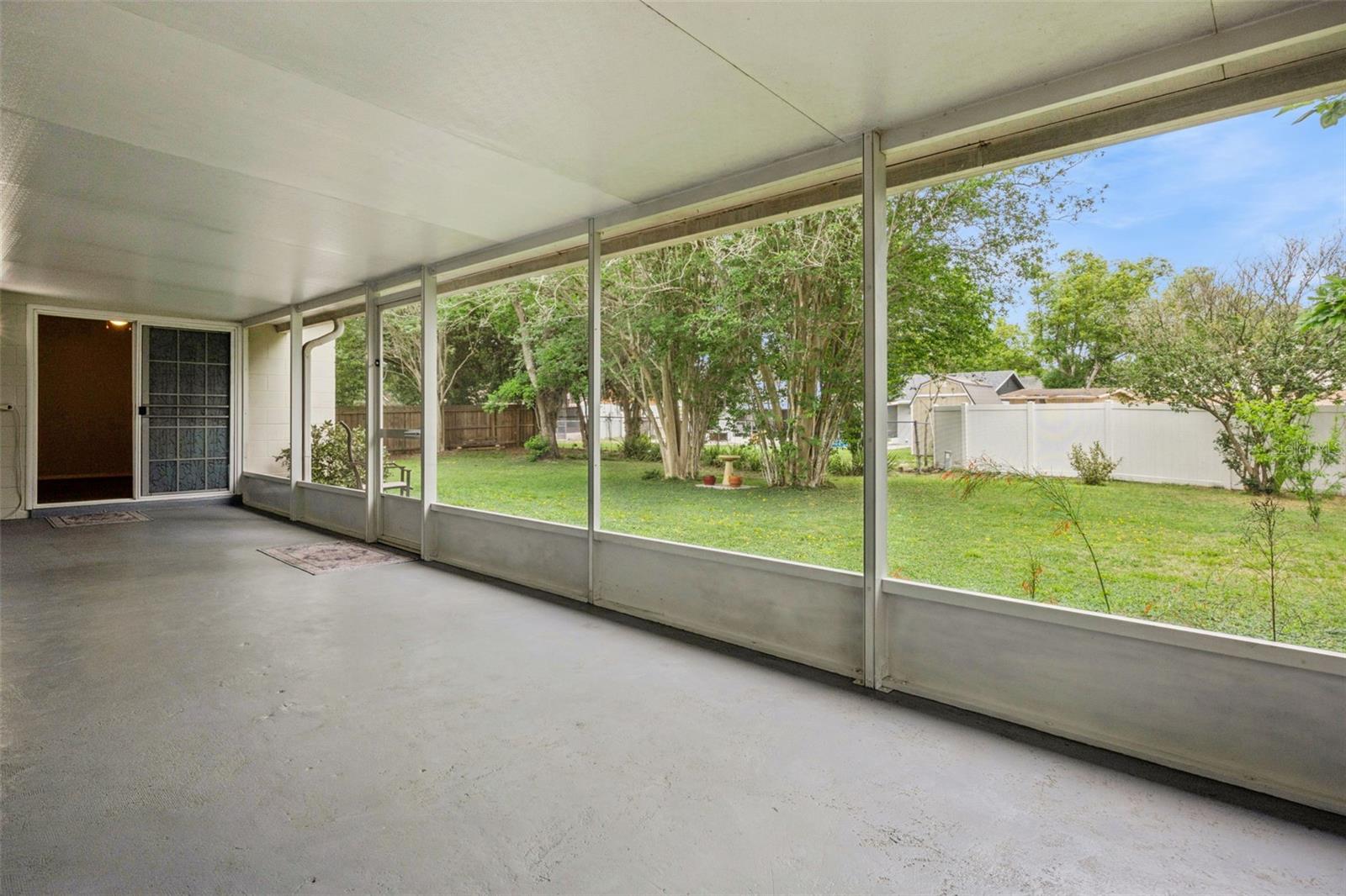 LAKE SHORE GARDENS ADD 02 - Residential