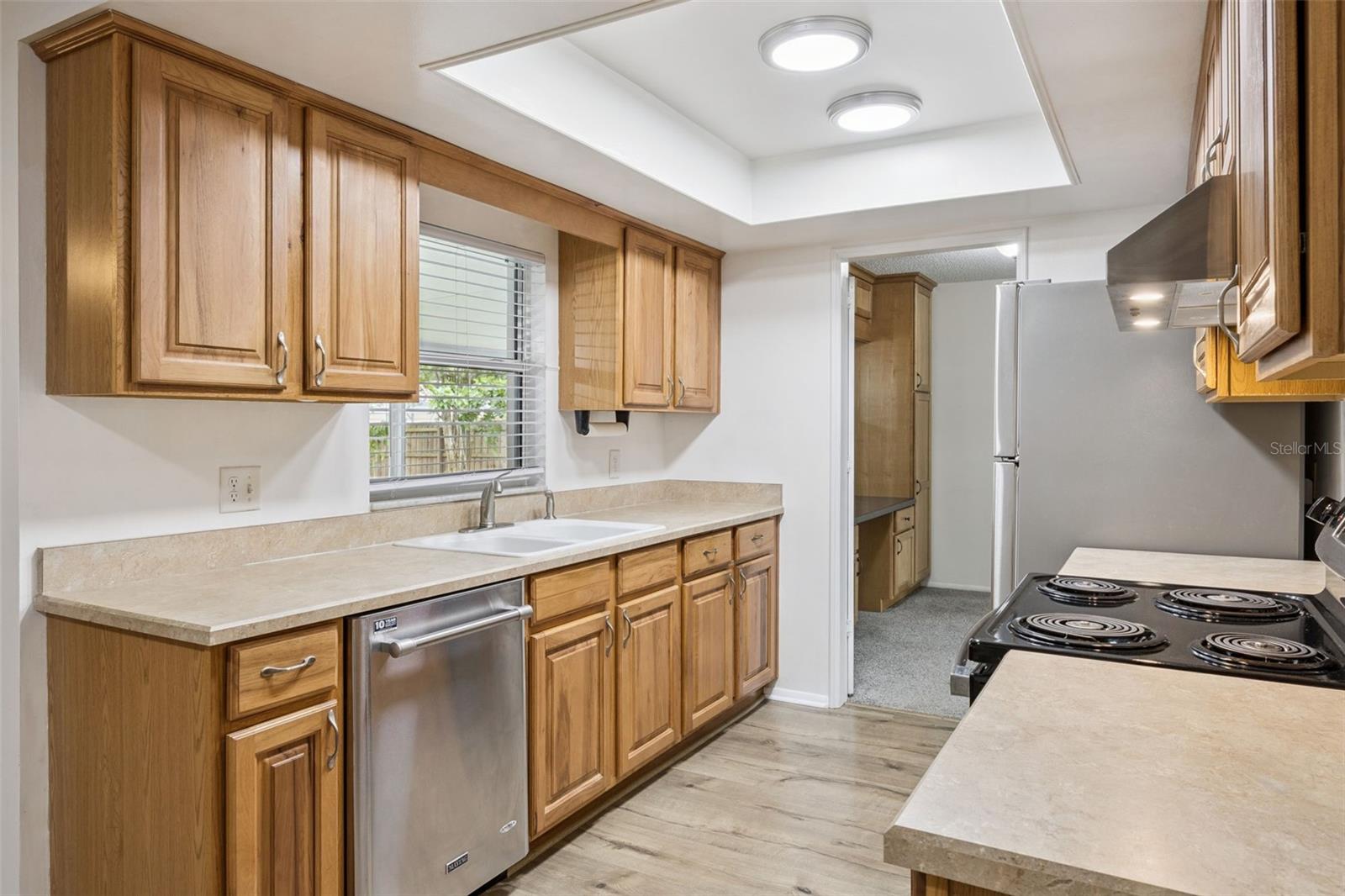 LAKE SHORE GARDENS ADD 02 - Residential