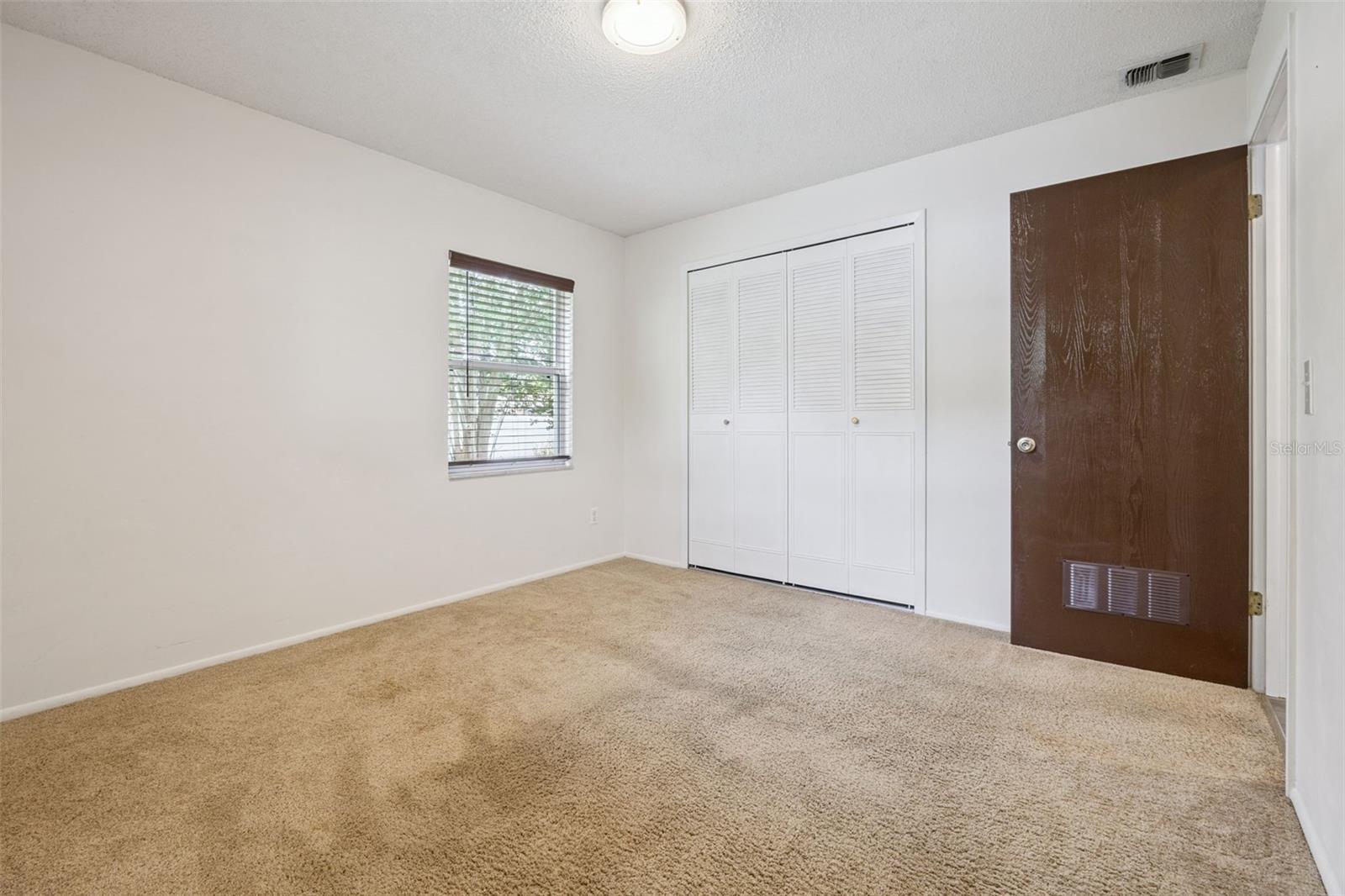 LAKE SHORE GARDENS ADD 02 - Residential