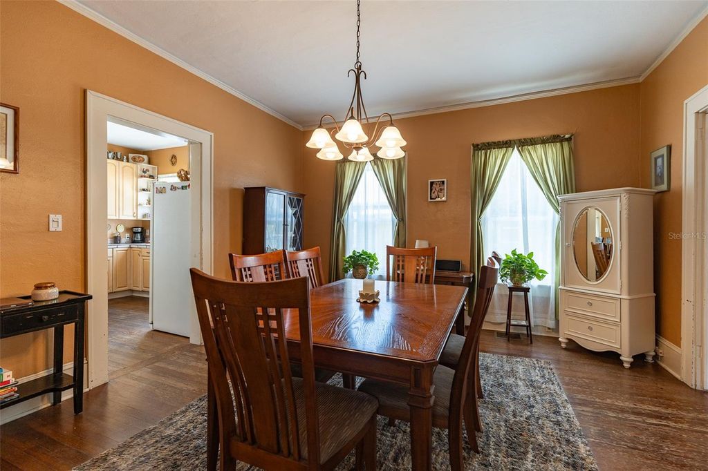 Photo of 1221 18th Street W, Bradenton, FL 34205 (MLS # A4692845)