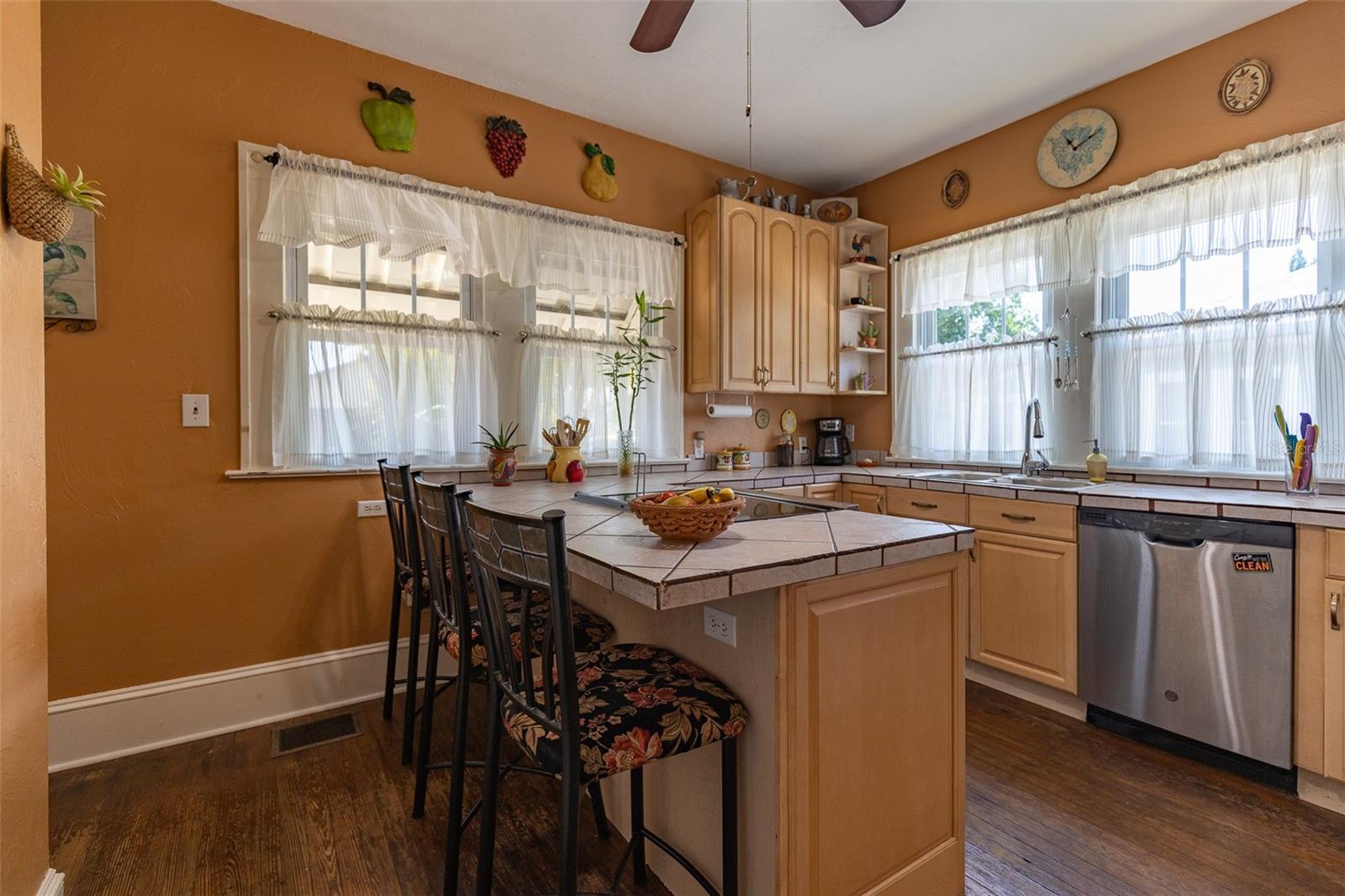JACKSON TERRACE - Residential