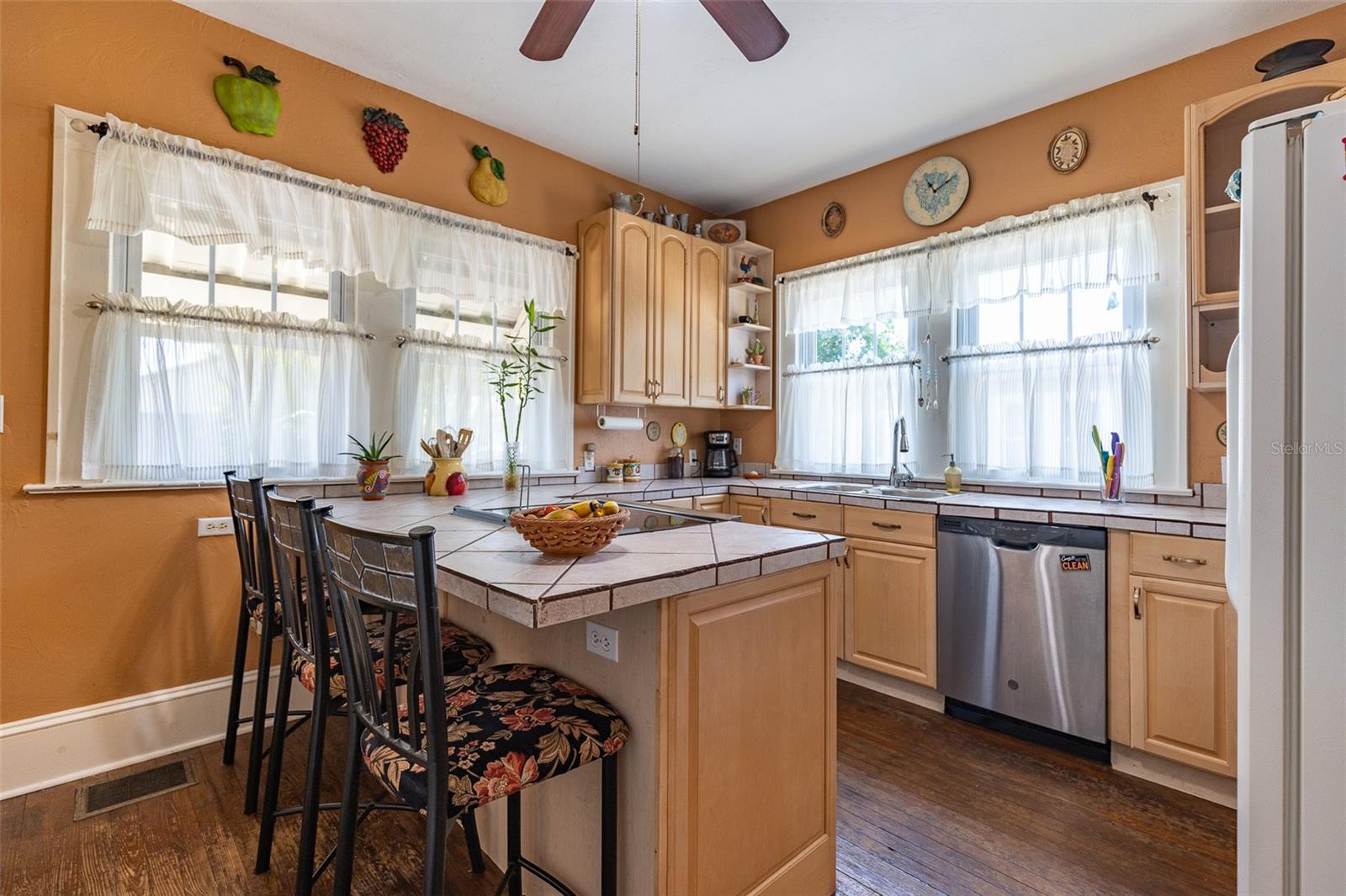 JACKSON TERRACE - Residential