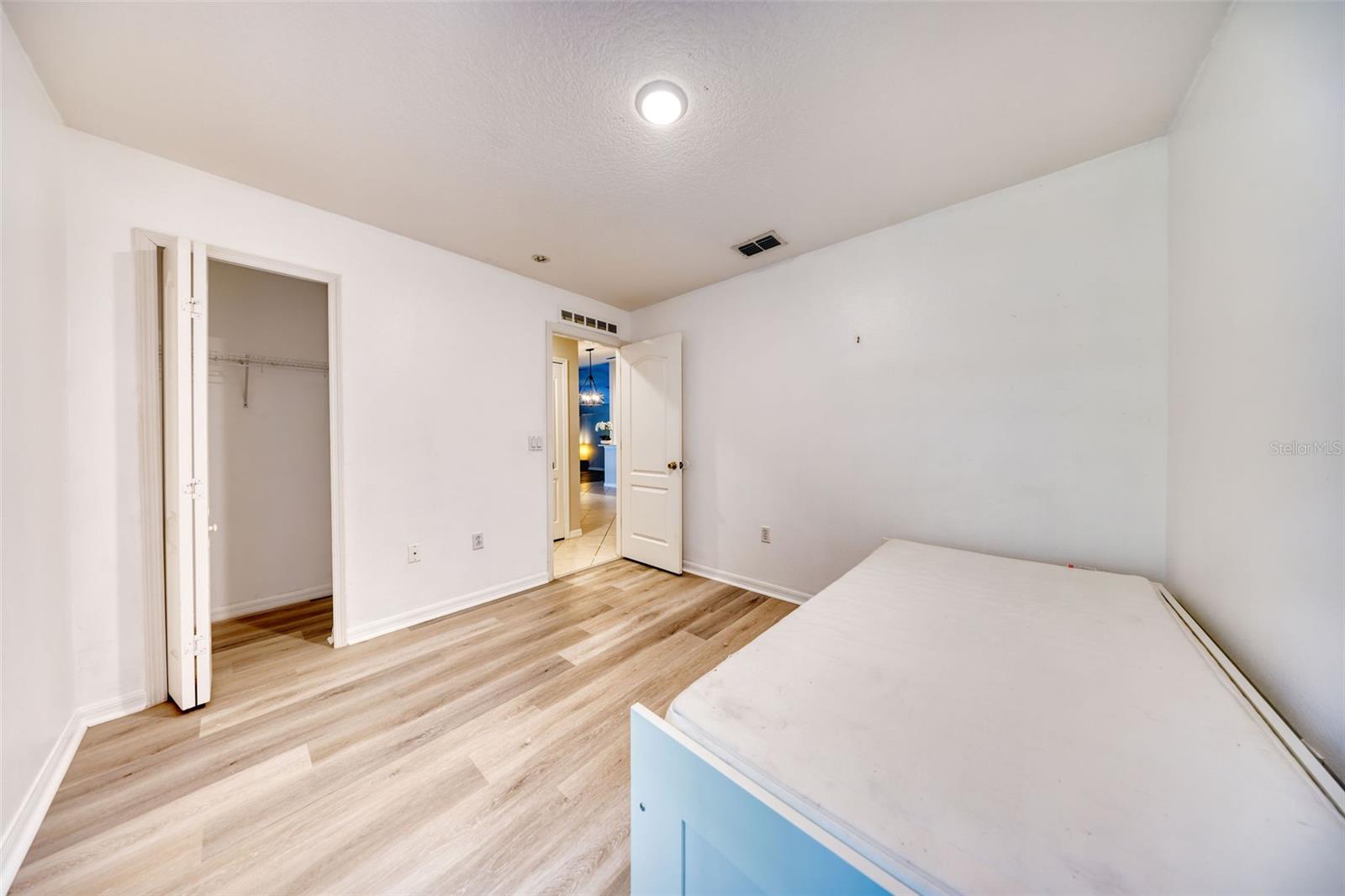 BENT OAKS UNIT 05 - Residential