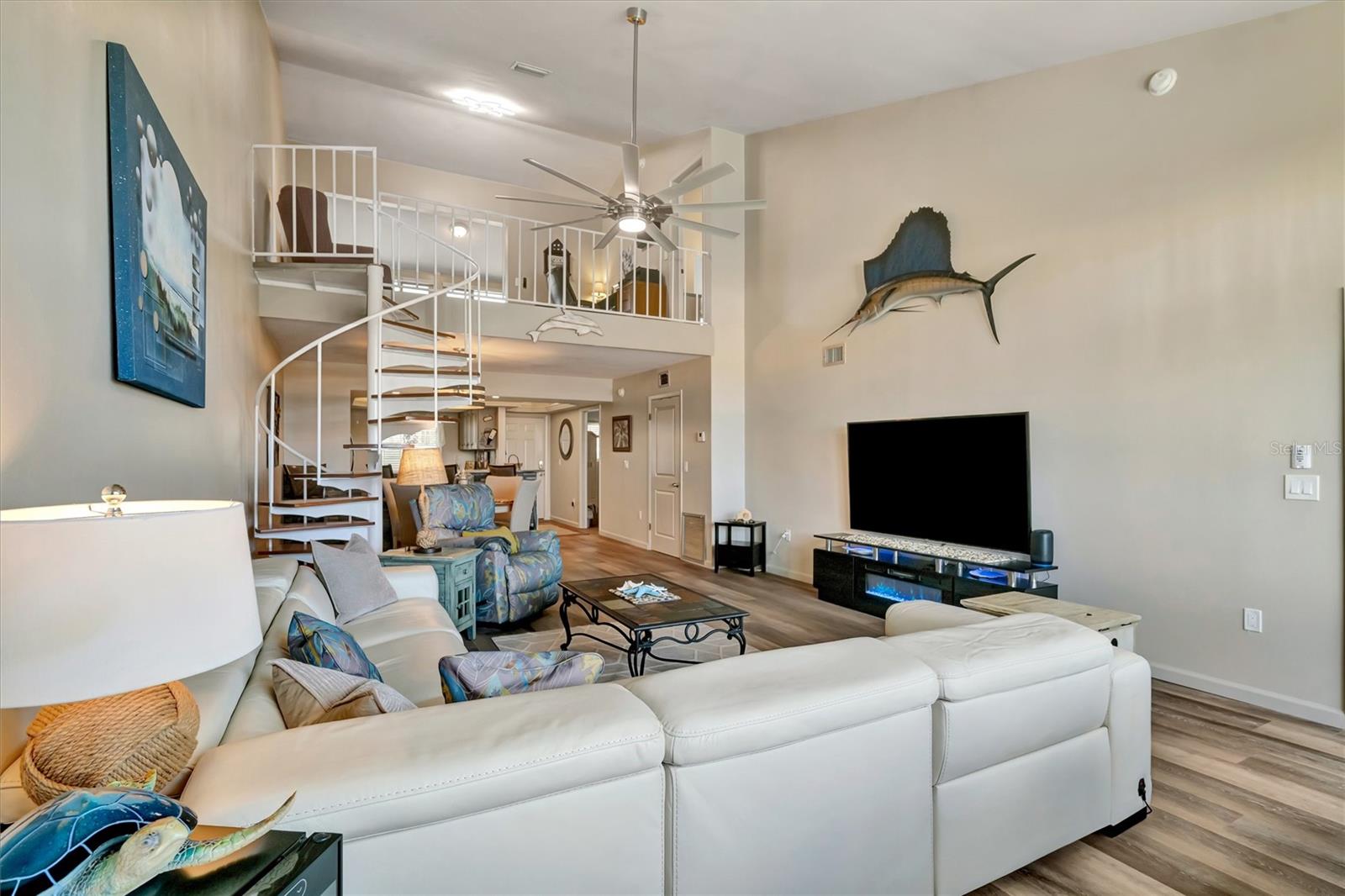 THE WATERWAY PH II - Residential