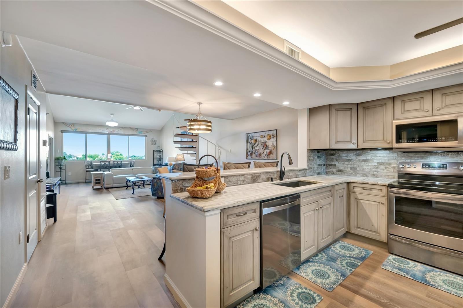 THE WATERWAY PH II - Residential