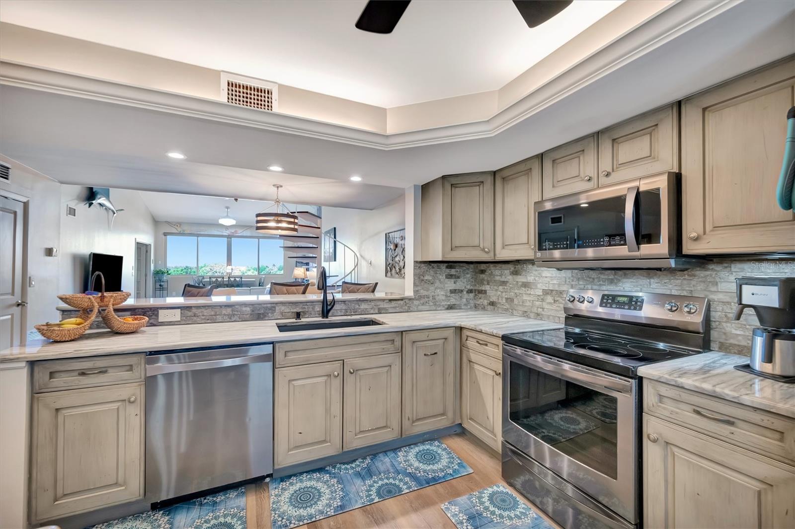 THE WATERWAY PH II - Residential