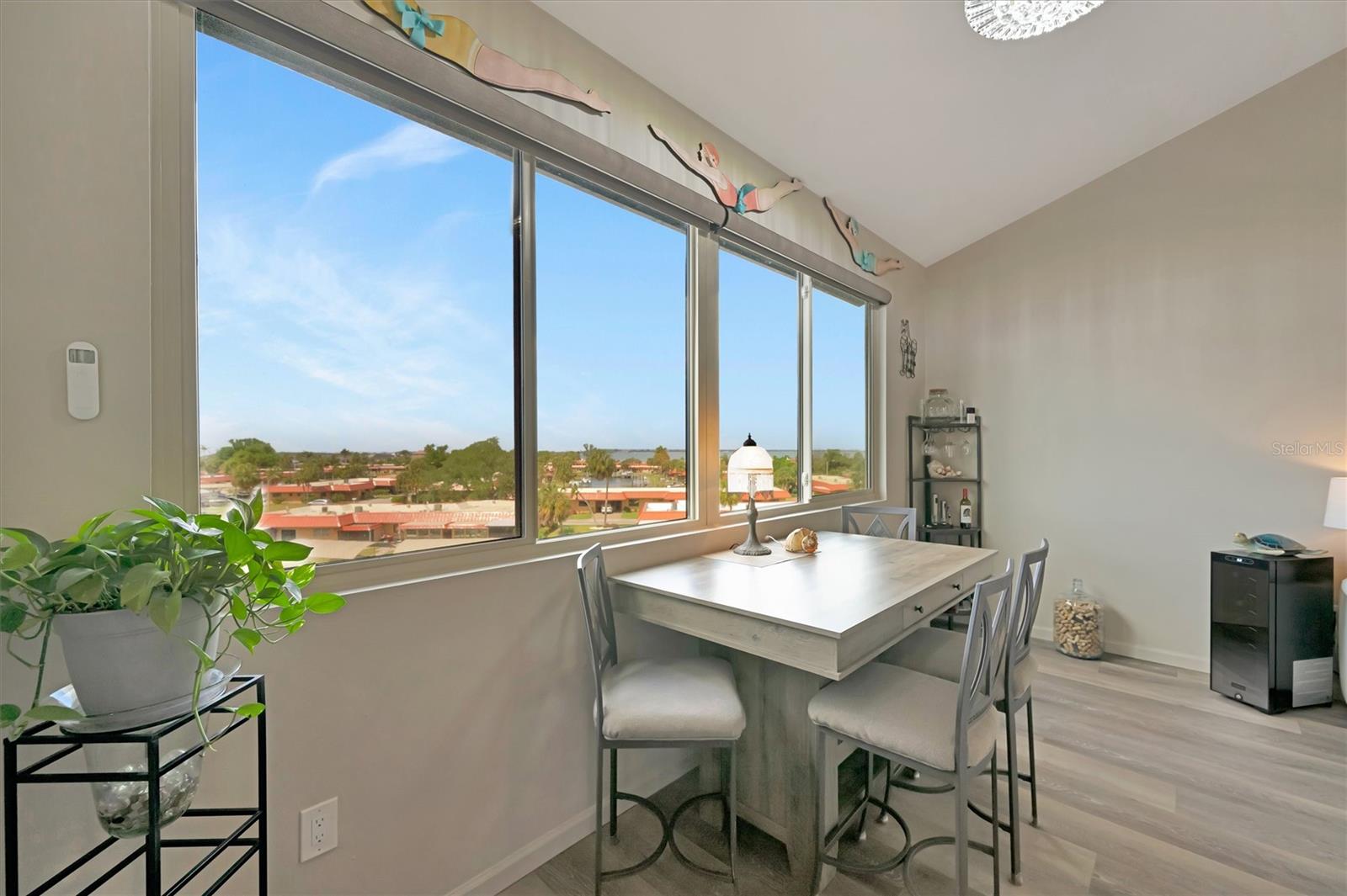 THE WATERWAY PH II - Residential