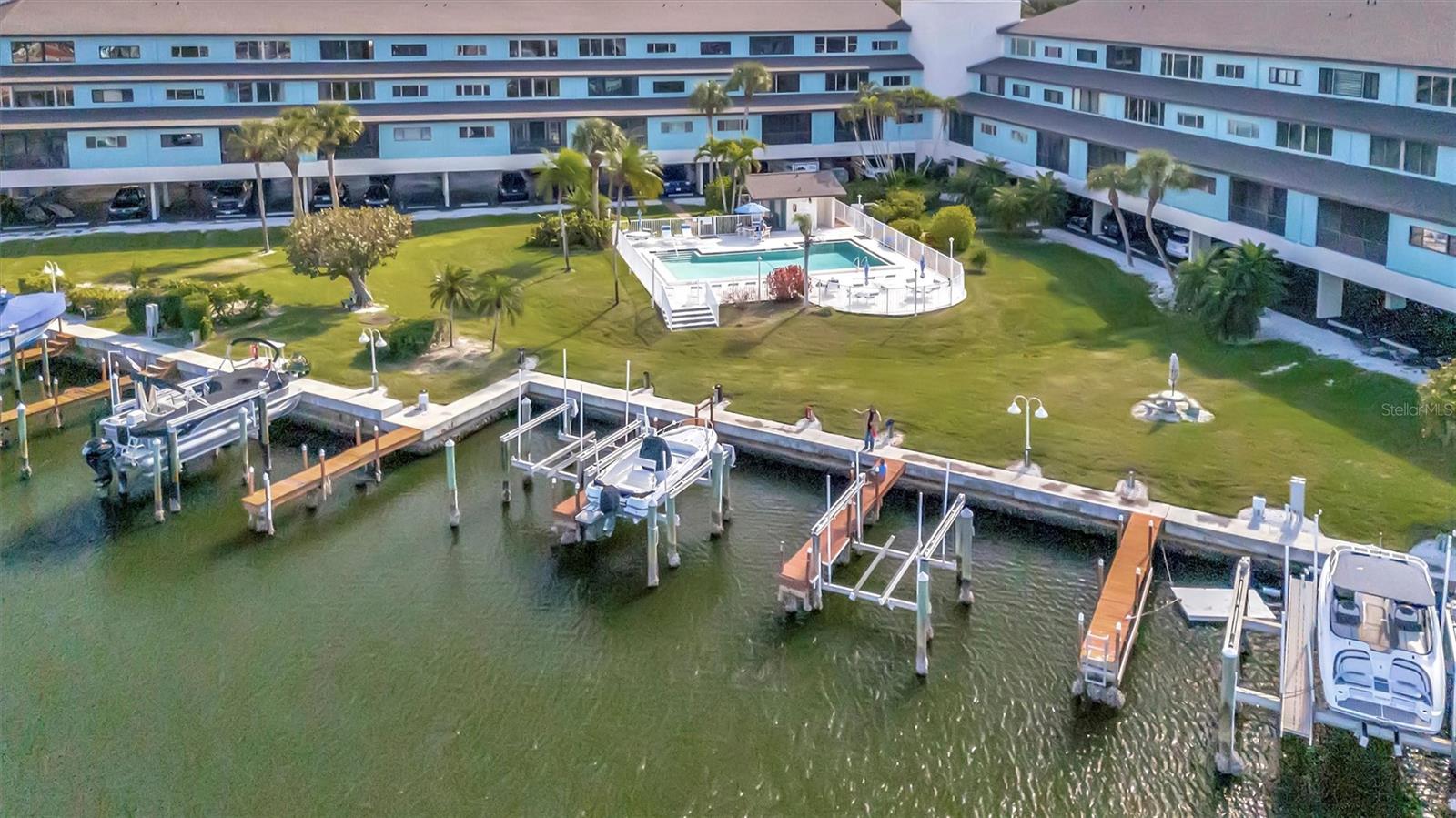 THE WATERWAY PH II - Residential