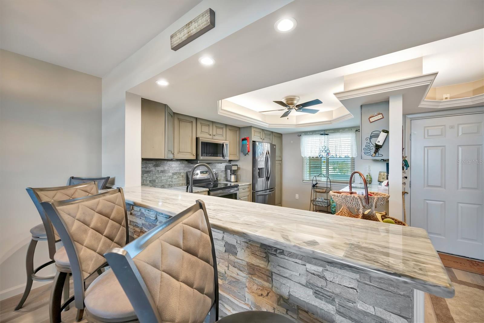 THE WATERWAY PH II - Residential