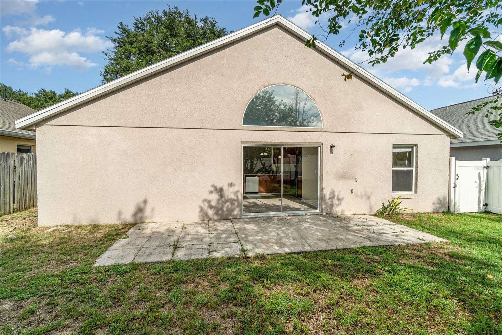 WESTON HILLS SUB - Residential