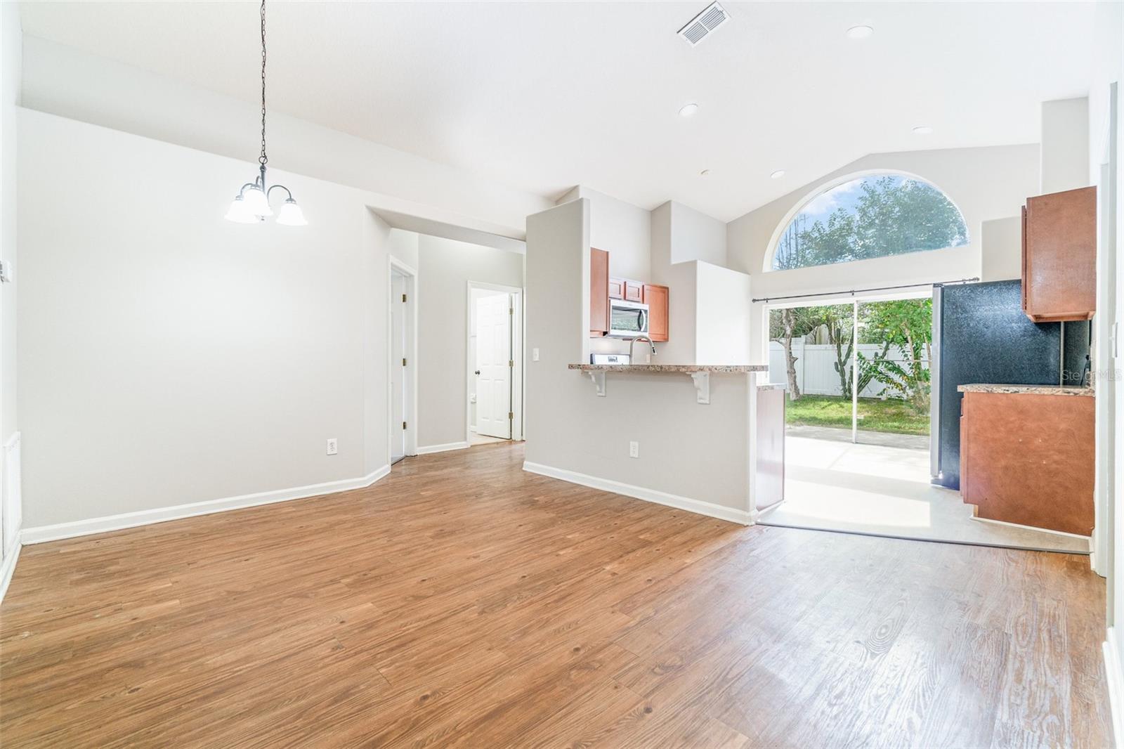 WESTON HILLS SUB - Residential