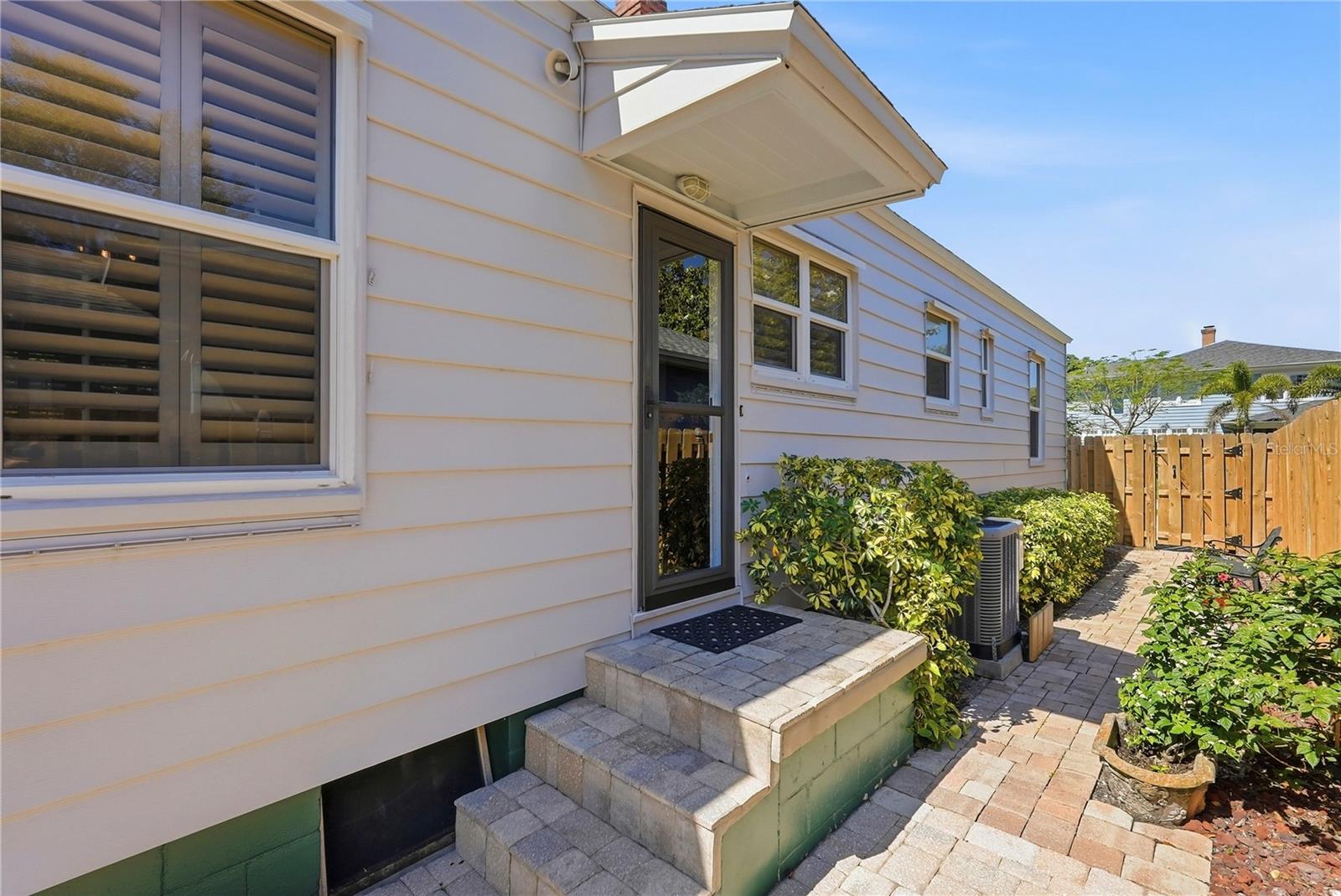 WOODLAWN - Residential