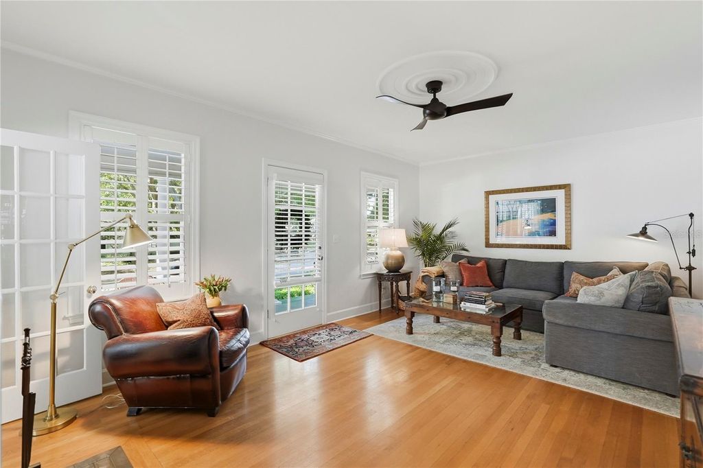 Photo of 1325 24th Avenue N, St Petersburg, FL 33704 (MLS # TB8500812)