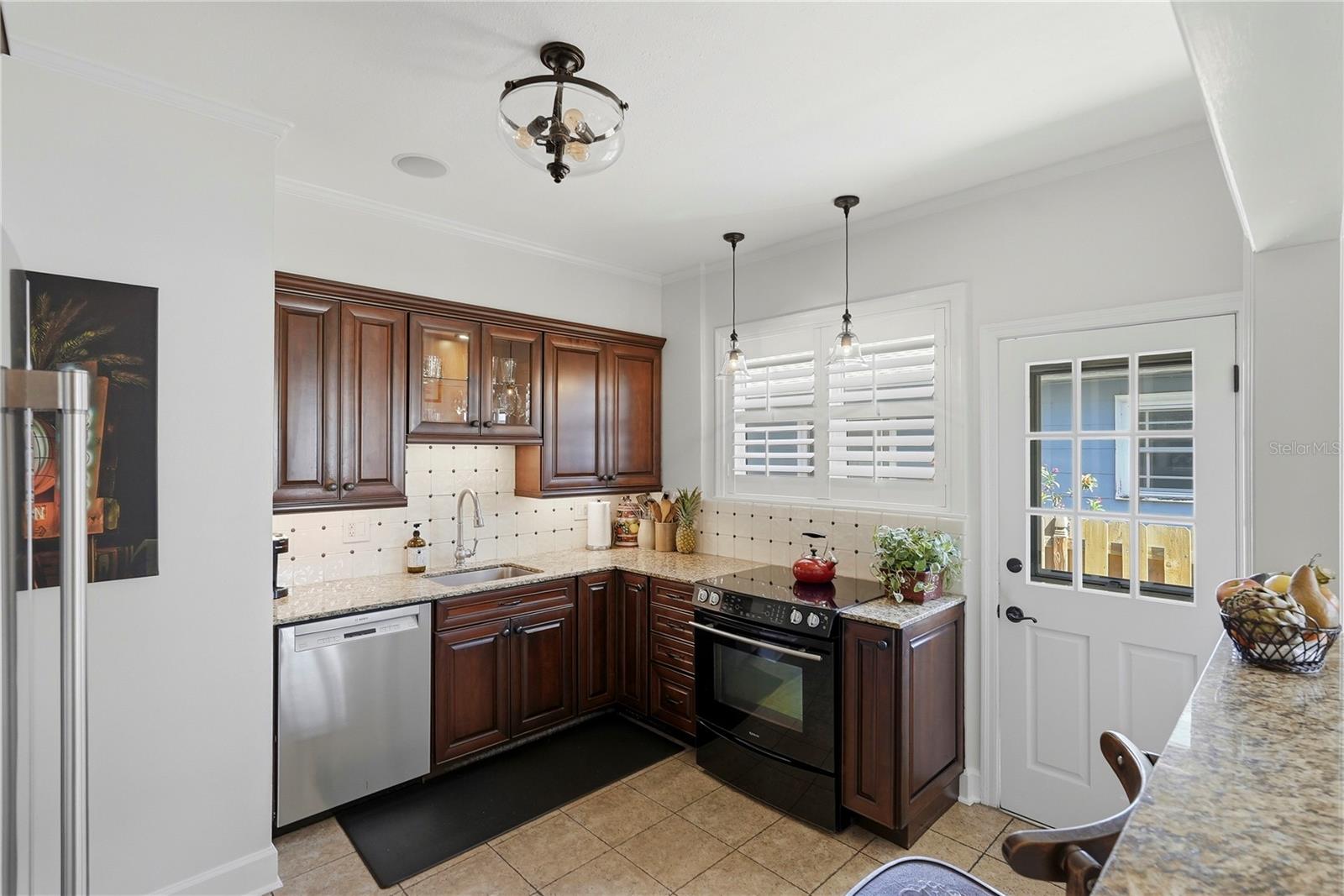 WOODLAWN - Residential