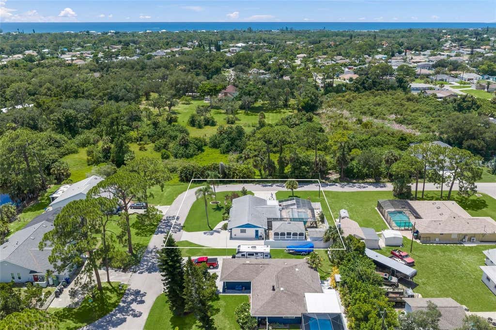 Photo of 648 Duke Road, Venice, FL 34293 (MLS # A4703114)