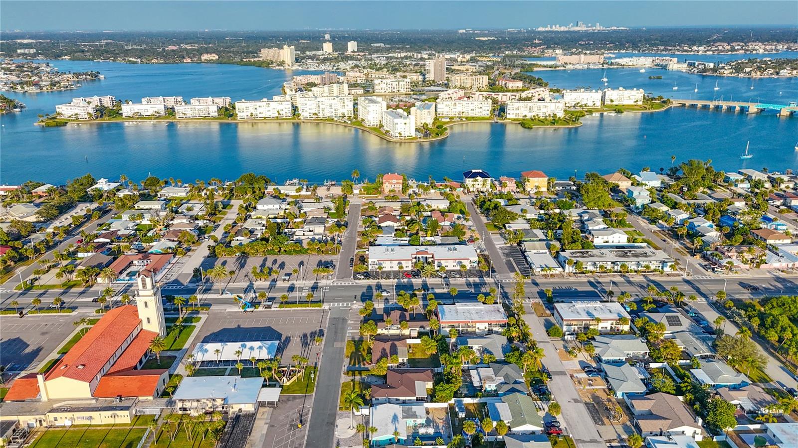 ST PETERSBURG BEACH NORTH UNIT 4 - Residential