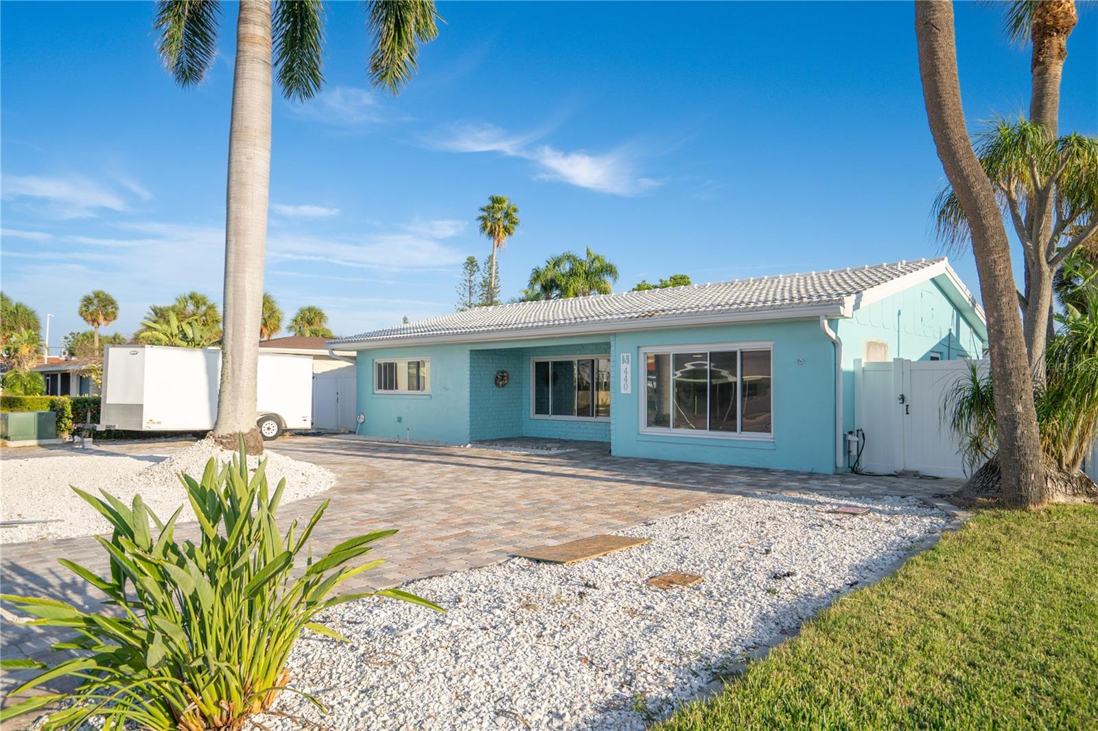 ST PETERSBURG BEACH NORTH UNIT 4 - Residential