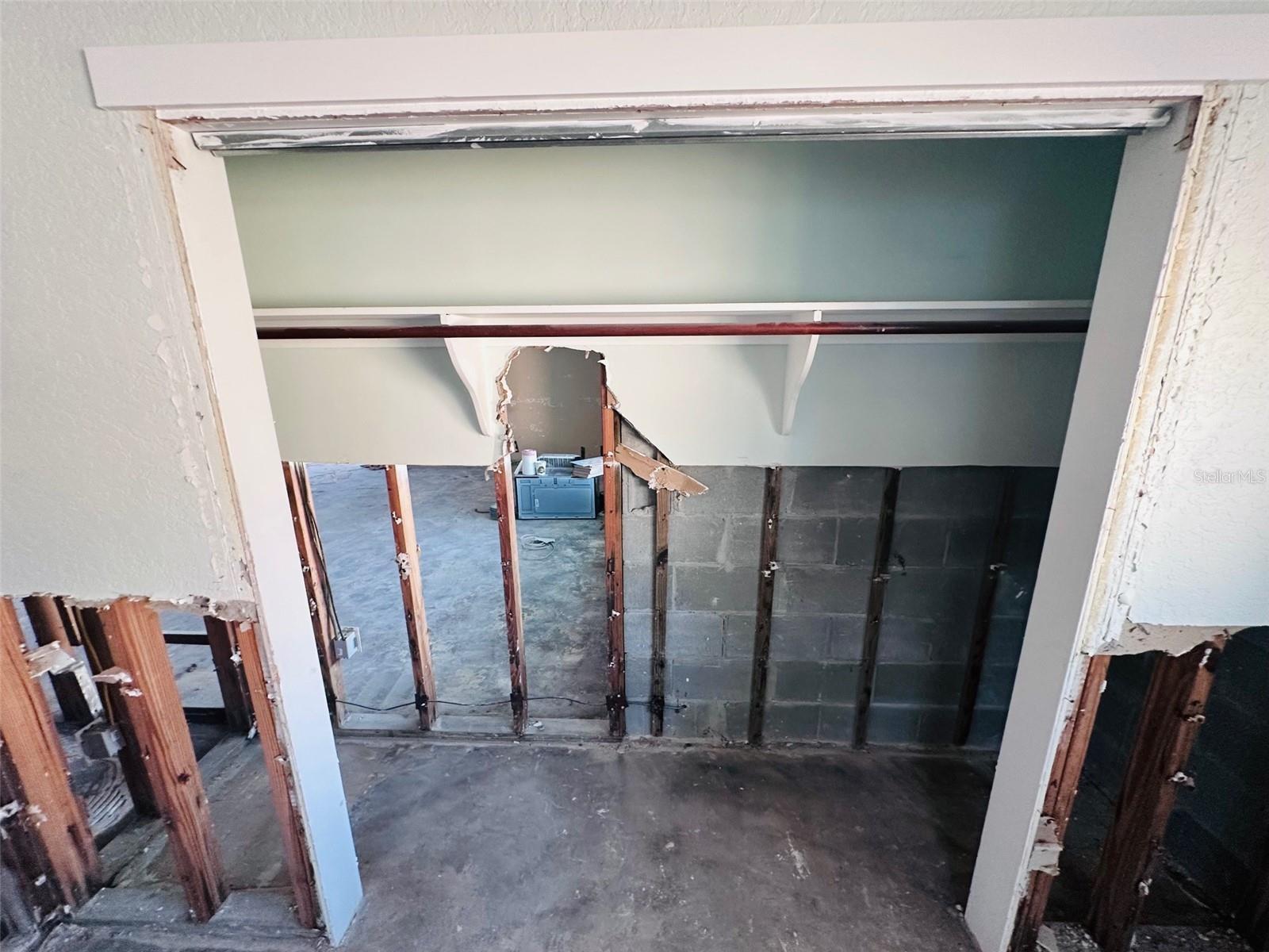 ST PETERSBURG BEACH NORTH UNIT 4 - Residential