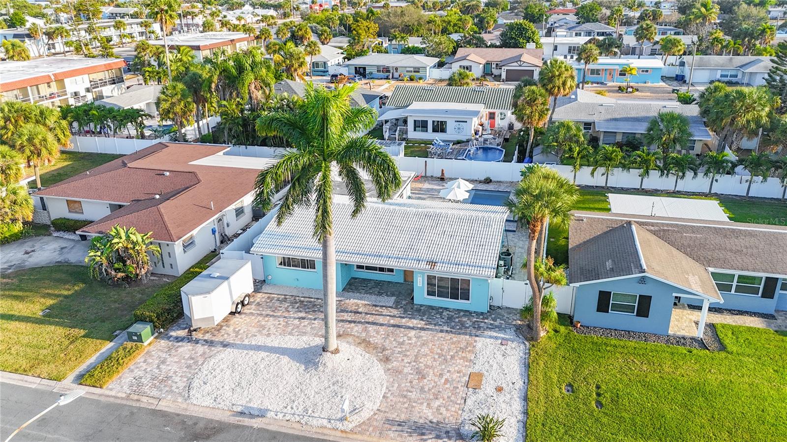 ST PETERSBURG BEACH NORTH UNIT 4 - Residential