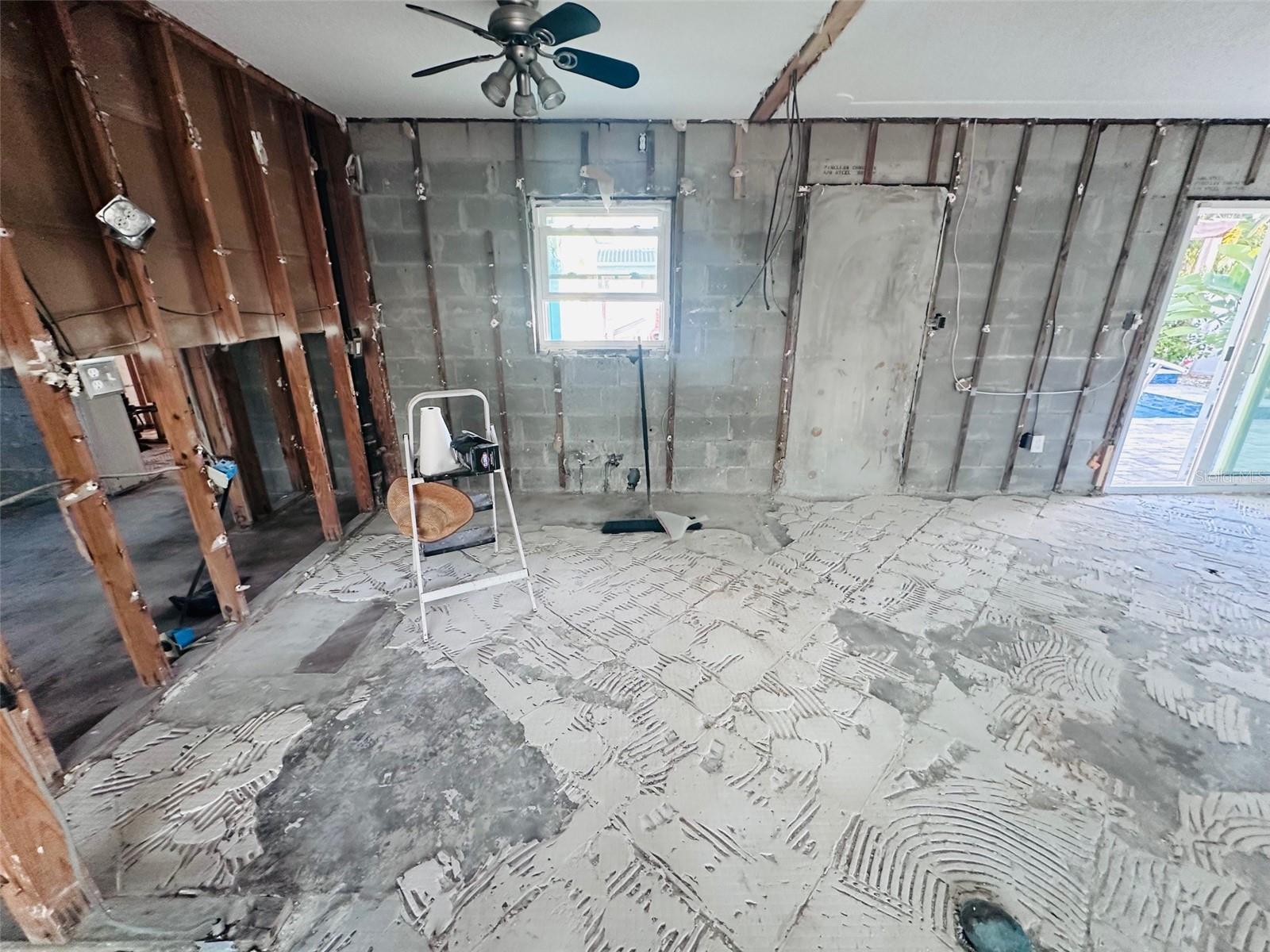 ST PETERSBURG BEACH NORTH UNIT 4 - Residential