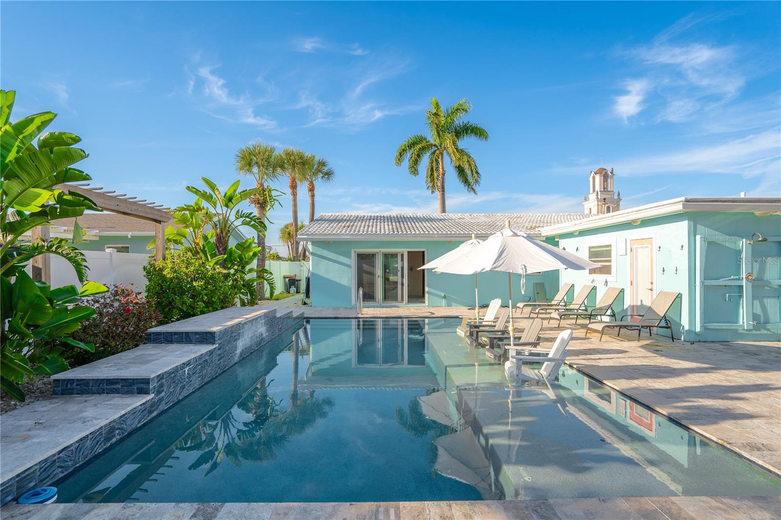 ST PETERSBURG BEACH NORTH UNIT 4 - Residential