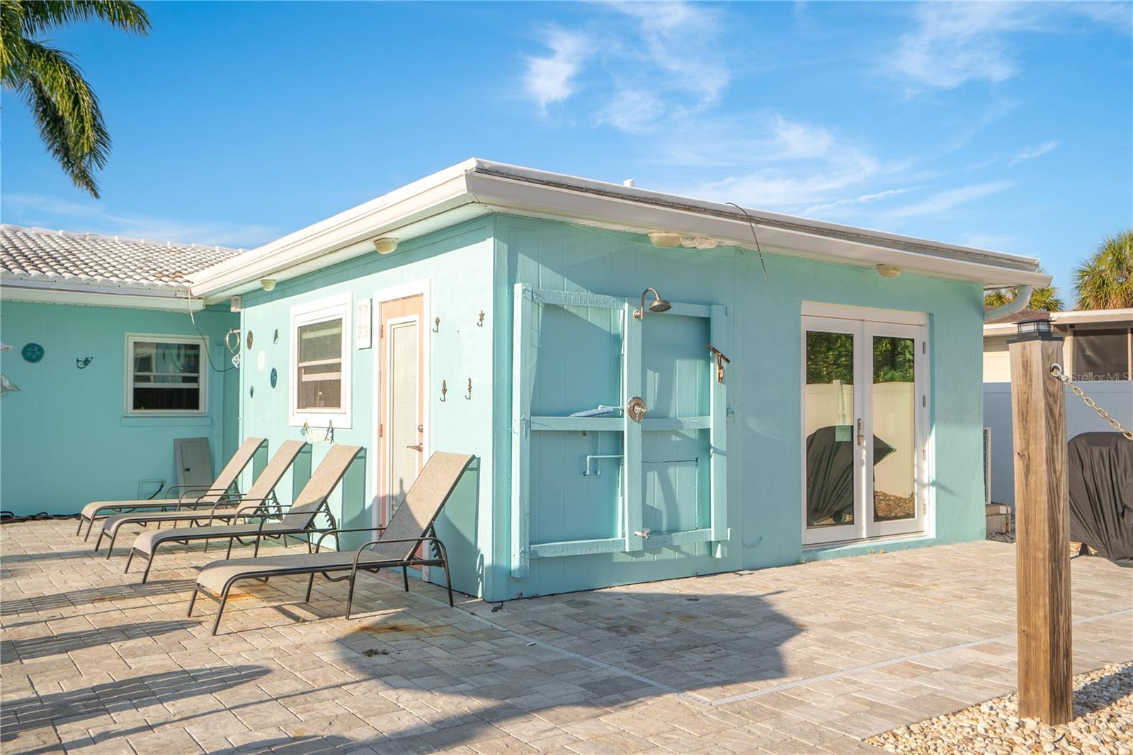 ST PETERSBURG BEACH NORTH UNIT 4 - Residential