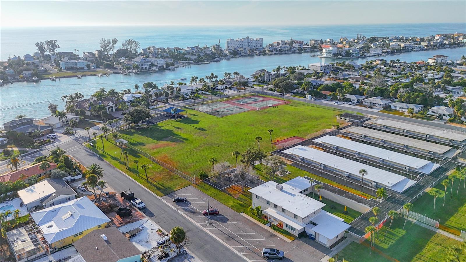 ST PETERSBURG BEACH NORTH UNIT 4 - Residential