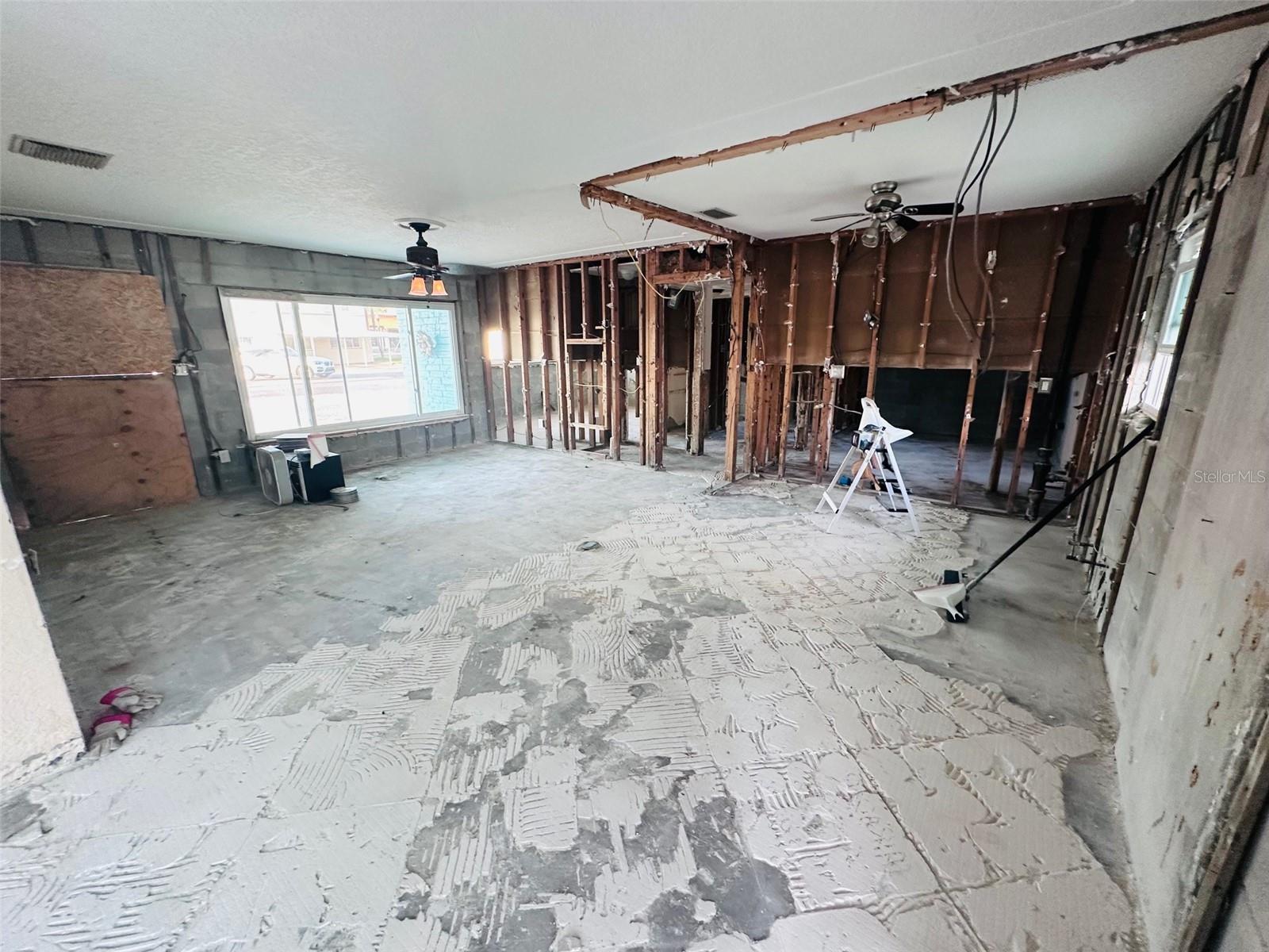 ST PETERSBURG BEACH NORTH UNIT 4 - Residential