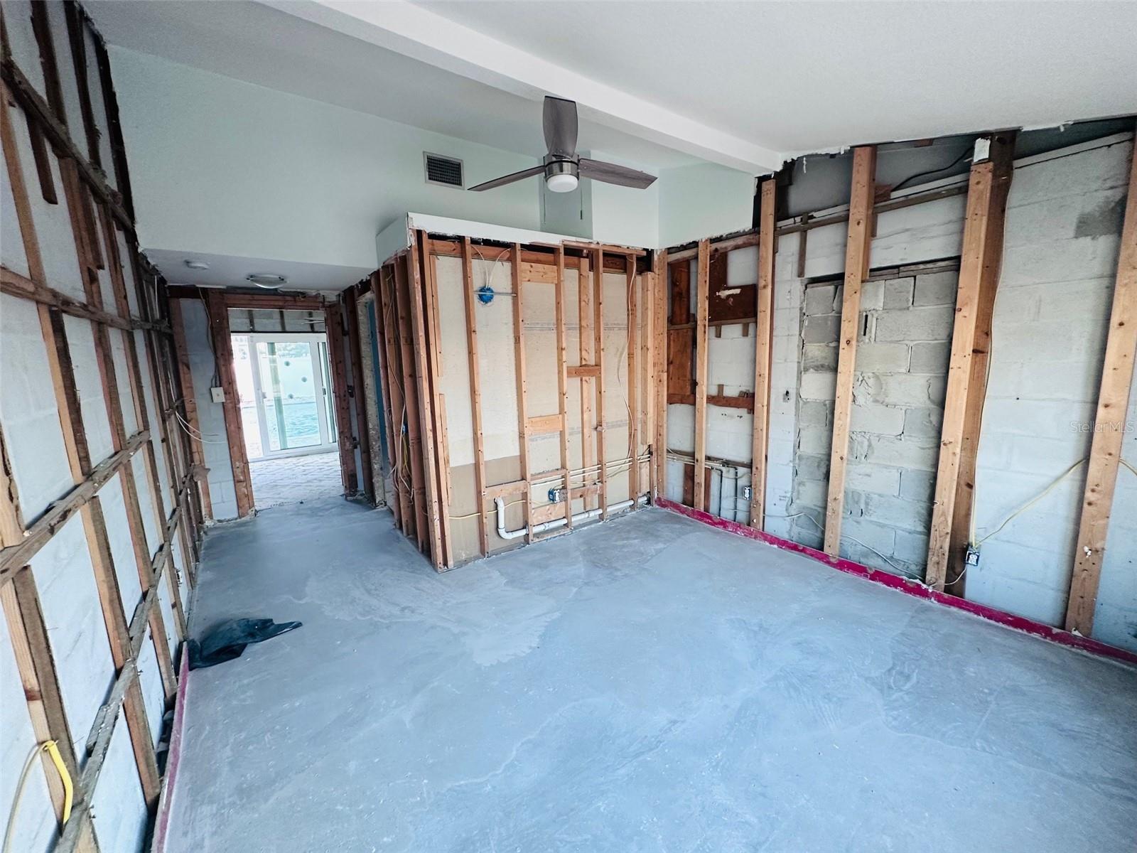 ST PETERSBURG BEACH NORTH UNIT 4 - Residential