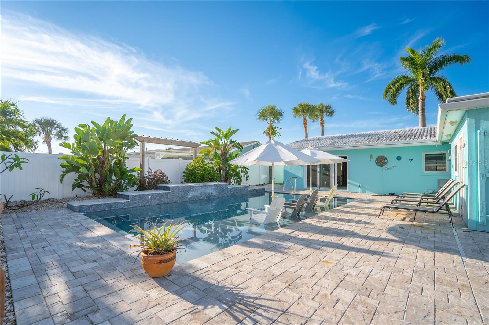 ST PETERSBURG BEACH NORTH UNIT 4 - Residential