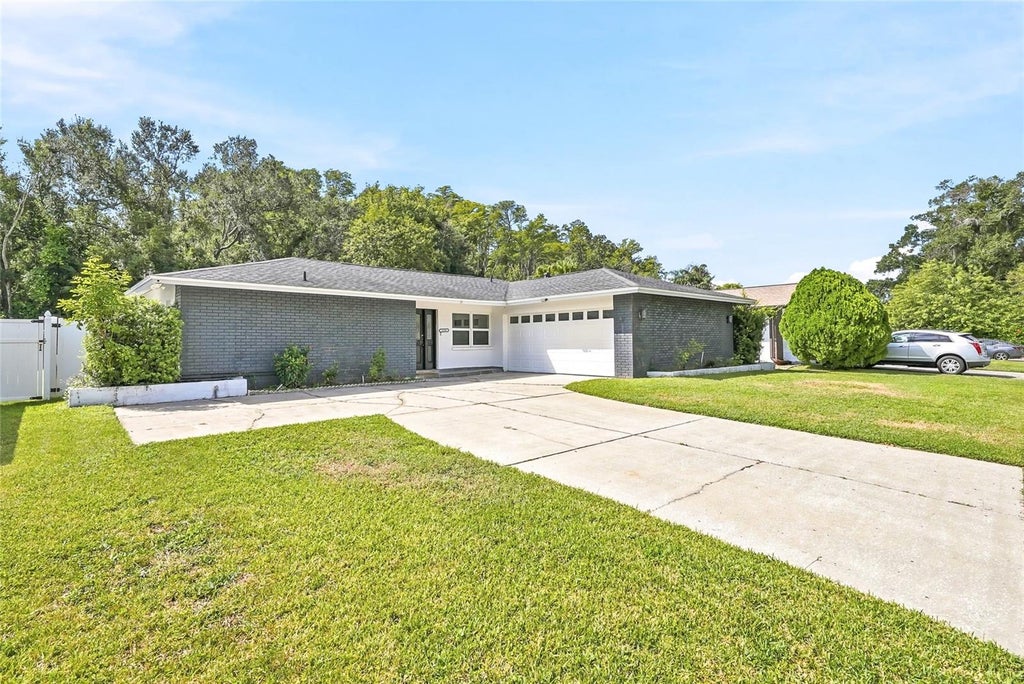 Photo of 4206 Windtree Drive, Tampa, FL 33624 (MLS # TB8553753)