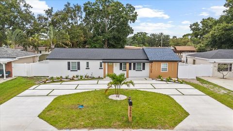 Photo of 3909 W Oklahoma Avenue, Tampa, FL 33616 (MLS # TB8402836)