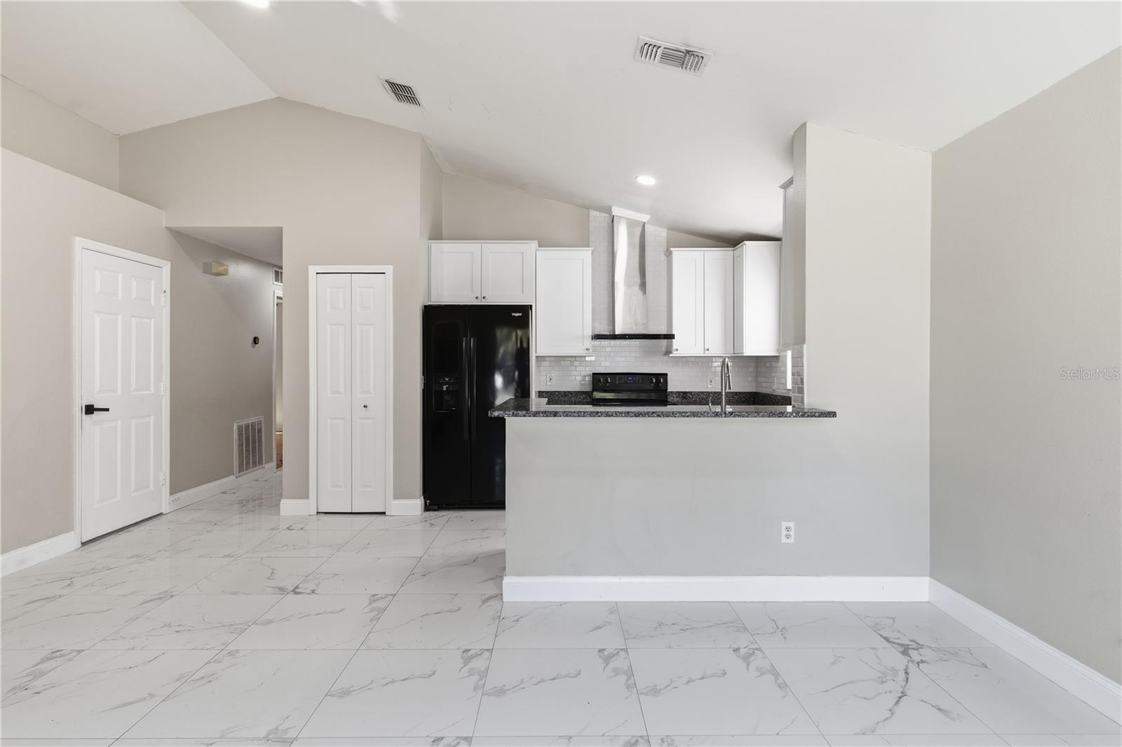 BLOOMINGDALE RDG - Residential Lease